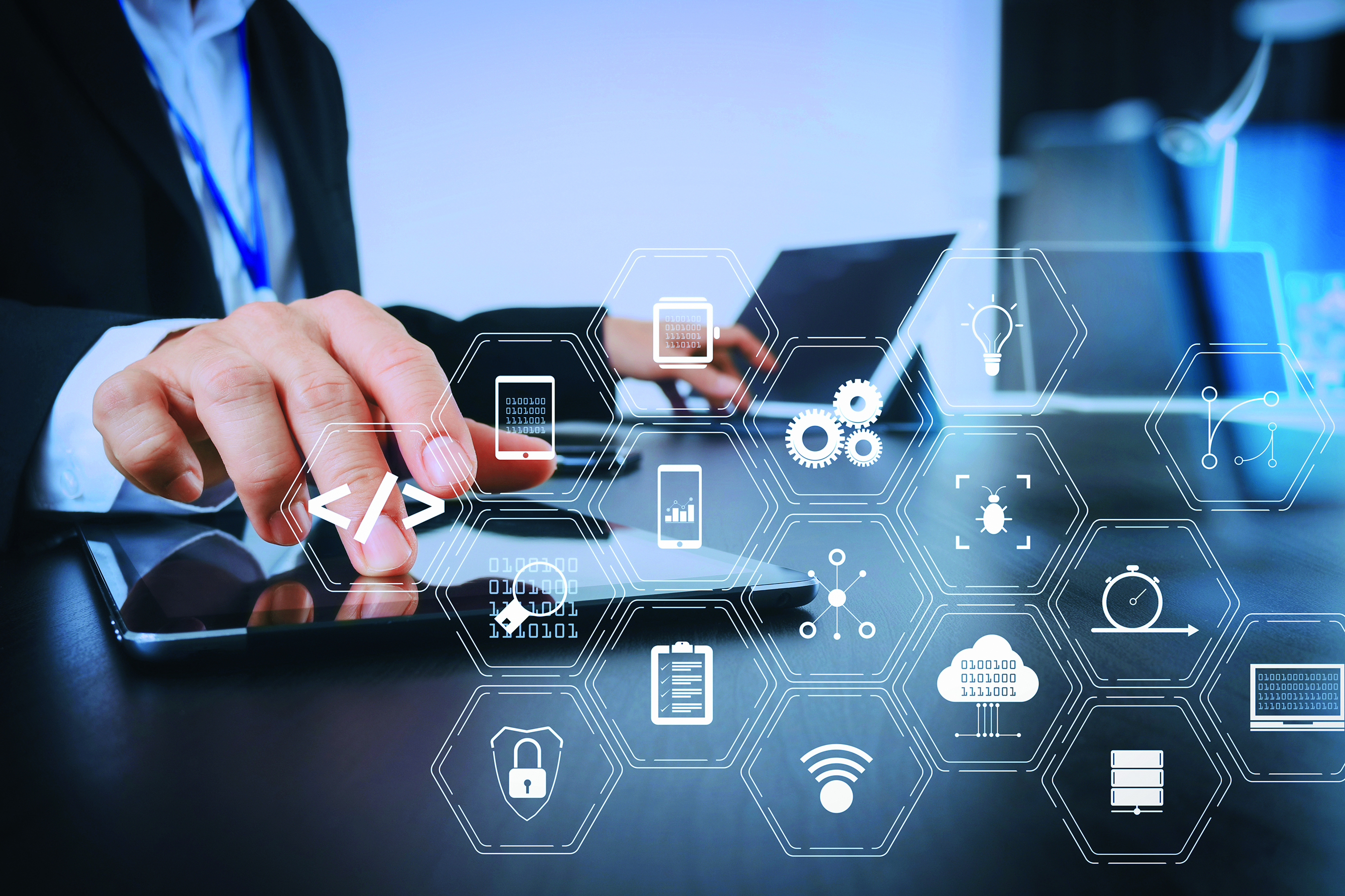 Anticiparse a los cambios y responder de mejor manera a las demandas del mercado son algunas de las ventajas que ofrece la nómina electrónica.