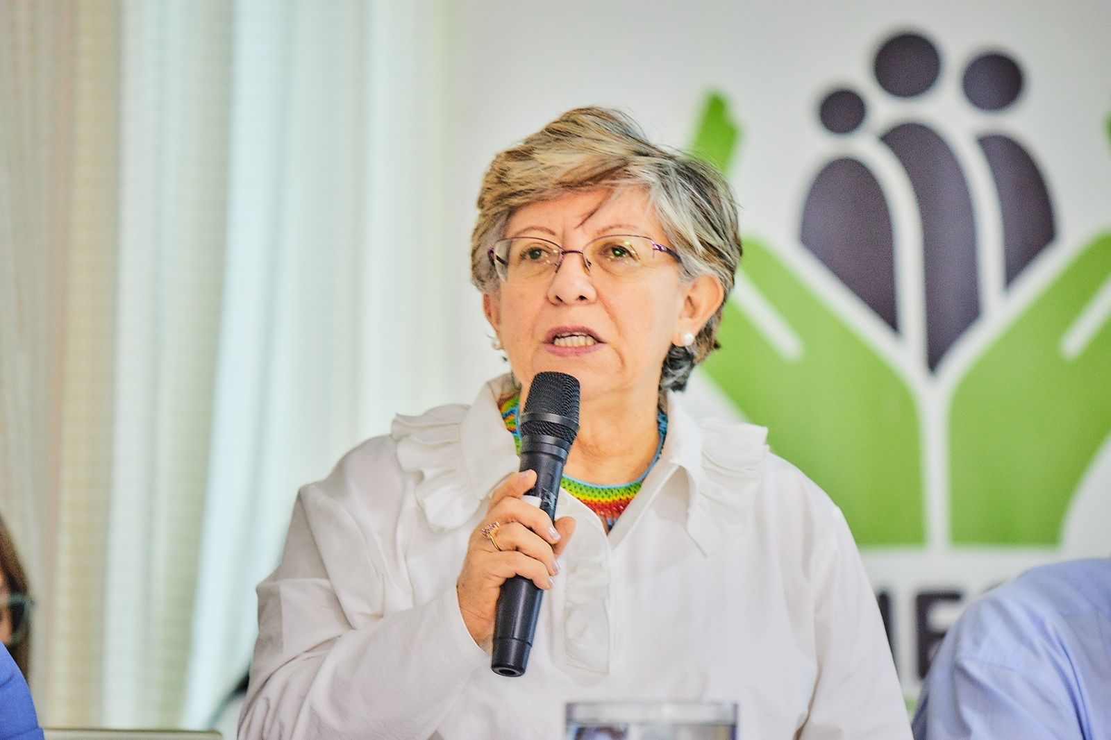 La directora general del ICBF, Concepción Baracaldo, señaló que se han instaurado cinco denuncias por lesiones de pólvora en menores de edad.