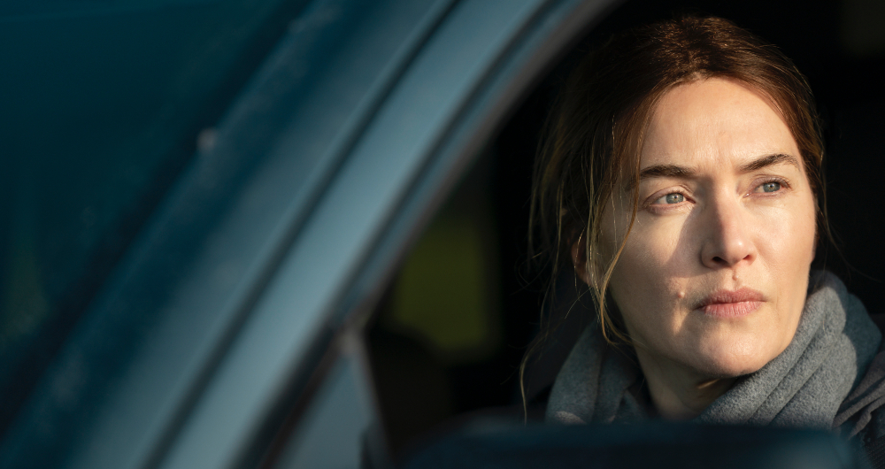 Mare es el primer papel de detective que interpreta la actriz británica. Los retos físicos y emocionales hicieron que Winslet se sumergiera a fondo en este rol.