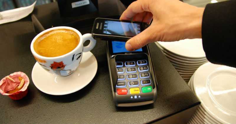 Las billeteras electrónicas le permiten administrar su dinero de manera virtual
