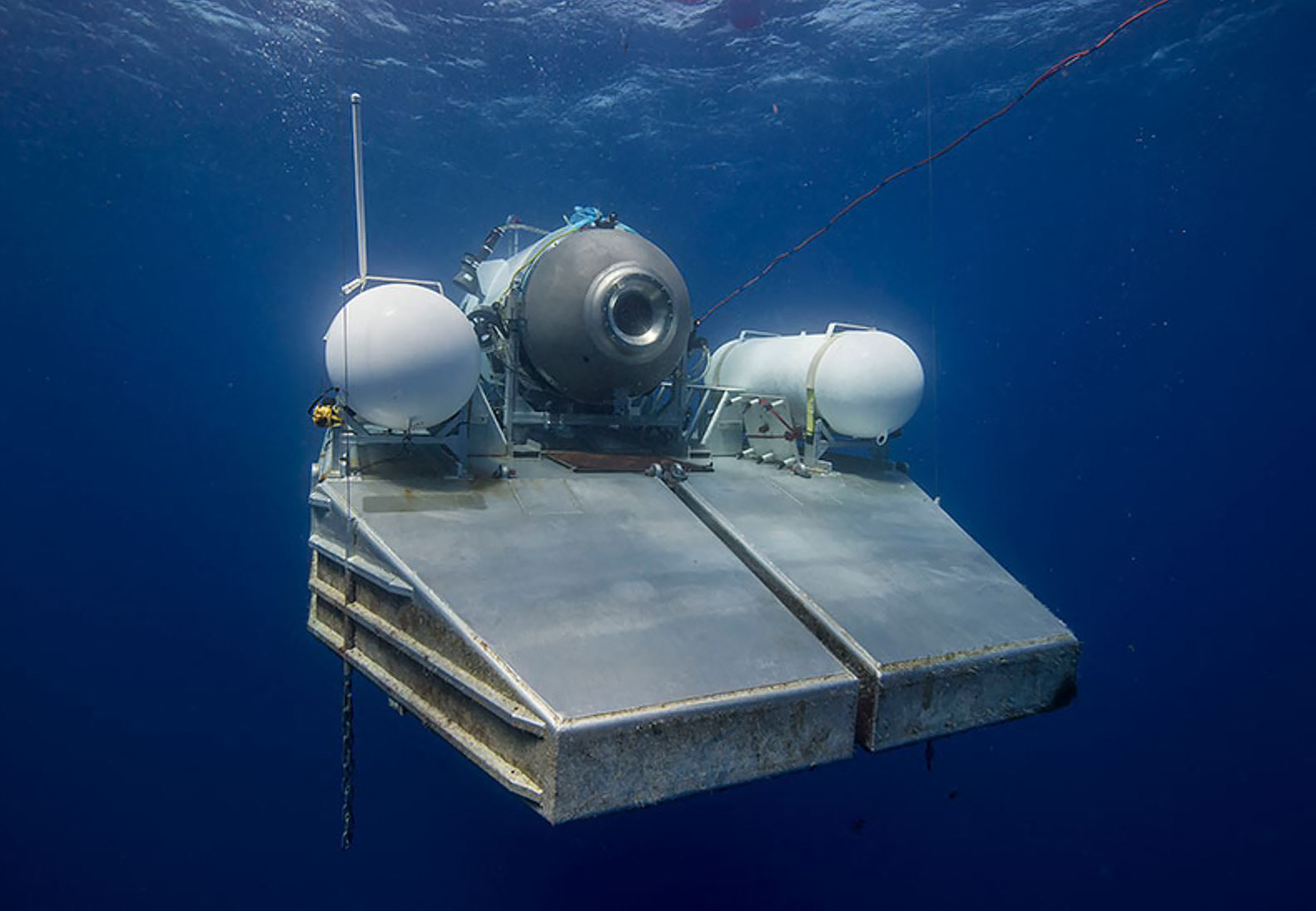 Submarino usado por James Cameron para filmar 'Titanic' era bem