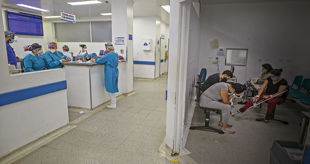 El embargo de las cuentas pone en riesgo el sistema de salud, según han advertido la Procuraduría y la Contraloría. Retener esos recursos afecta la atención de los pacientes.