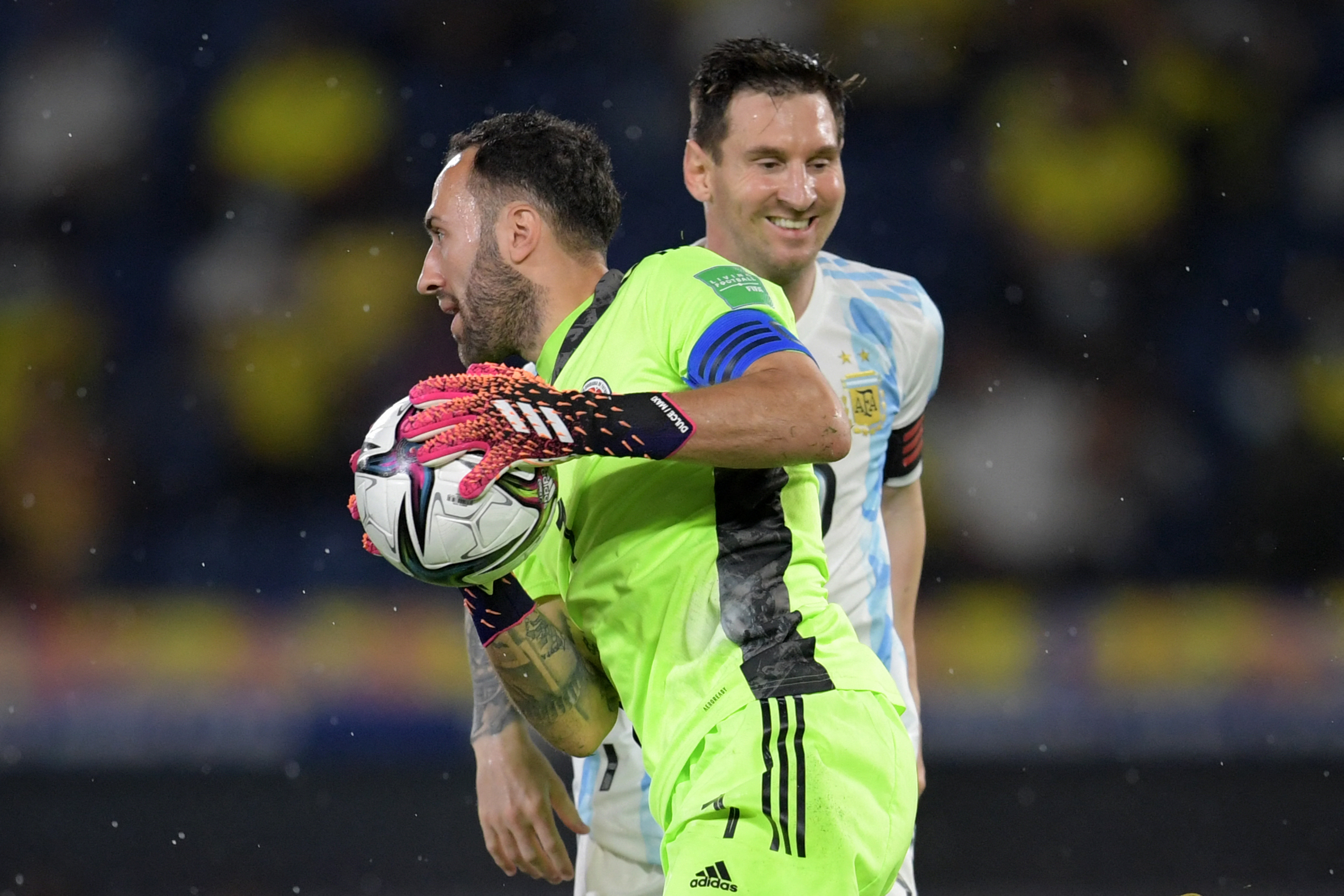 David Ospina y Lionel Messi en Colombia vs. Argentina.