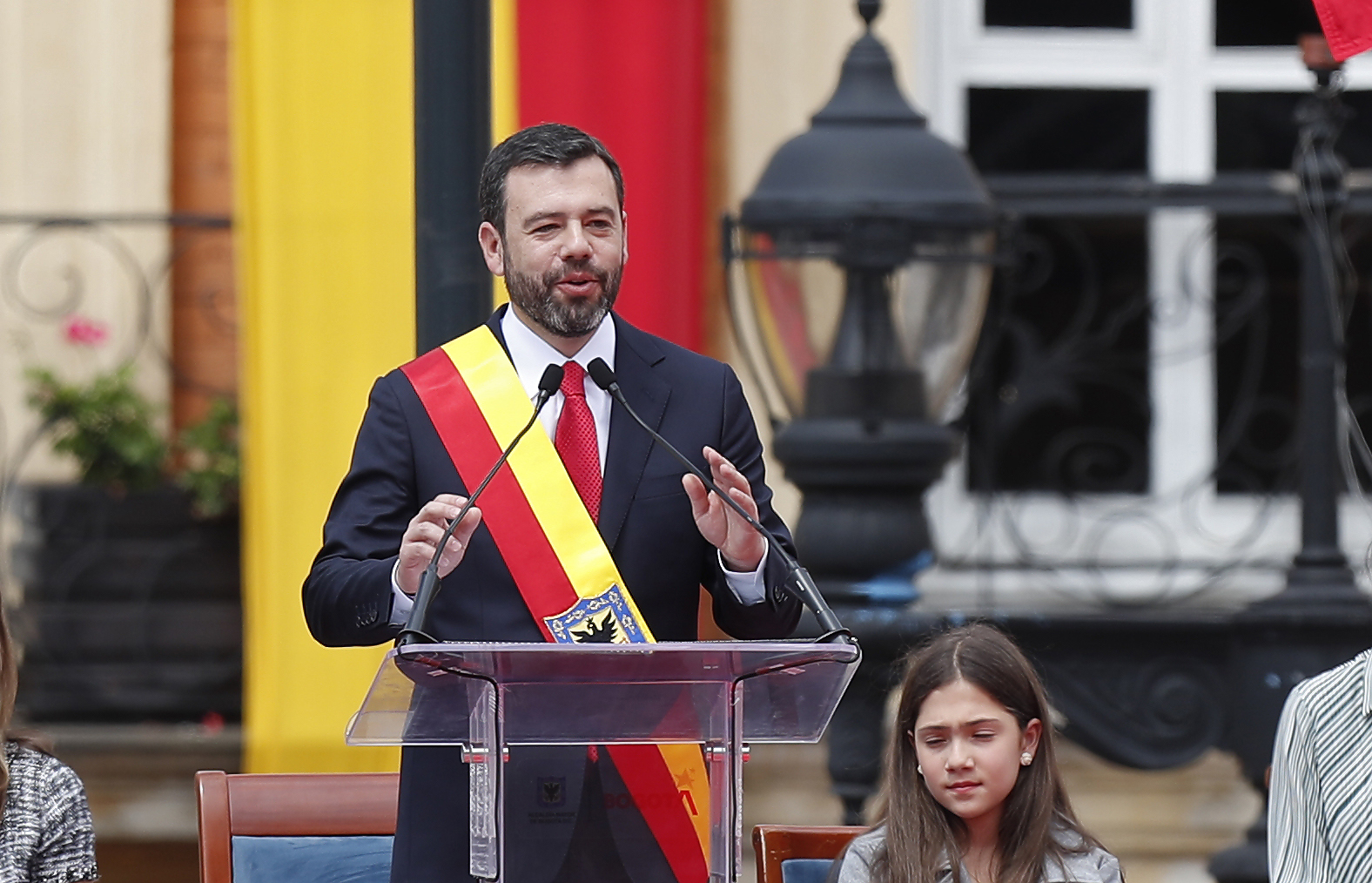 Carlos Fernando Galán  toma posesión como alcalde de Bogotá