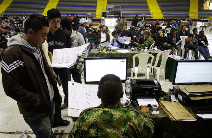 La solicitud de que la libreta militar no sea un requisito para conseguir trabajo se suma a la ya aprobada de que no sea indispensable para recibir un título universitario.