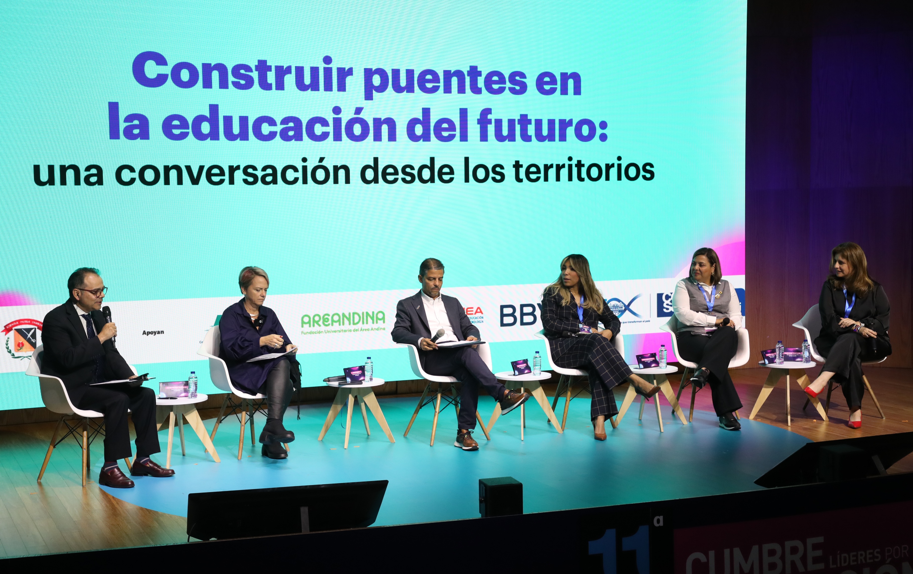 Isabel Segovia, secretaria de Educación de Bogotá  
Luis Guillermo Patiño,  secretario de Educación de Medellín. 
Tatiana Aguilar Rodríguez, secretario de Educación distrital de Santiago de Cali. 
Paola Amar Sepúlveda, secretaria distrital de Educación de Barranquilla. 

Martha Cecilia Guarín, secretaria de Educación de Bucaramanga.
