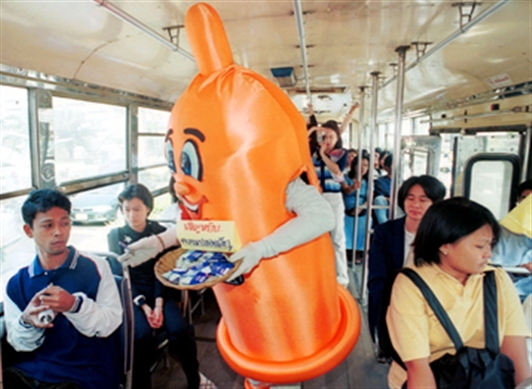 El SIDA ha causado 60 millones de casos y 22 millones de muertes. En su aniversario, en todo el mundo se hicieron campañas para prevenir el contagio.