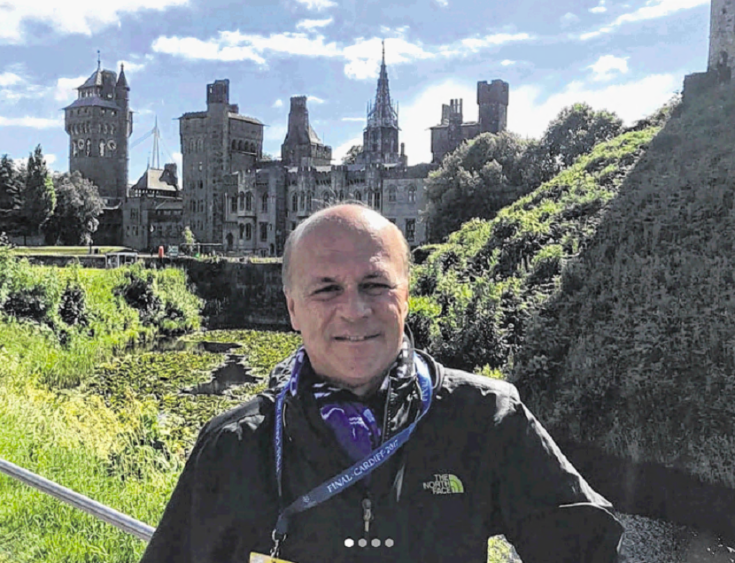 Carlos Antonio Vélez, periodista deportivo colombiano.