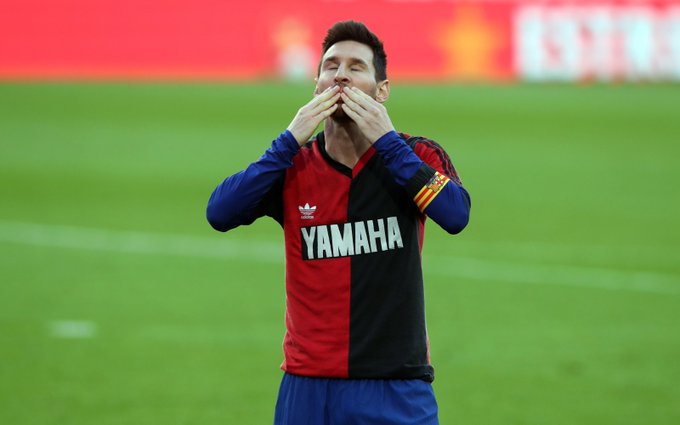 La multa que deberá pagar Messi por su homenaje a Maradona y la polémica  por Adidas y Nike