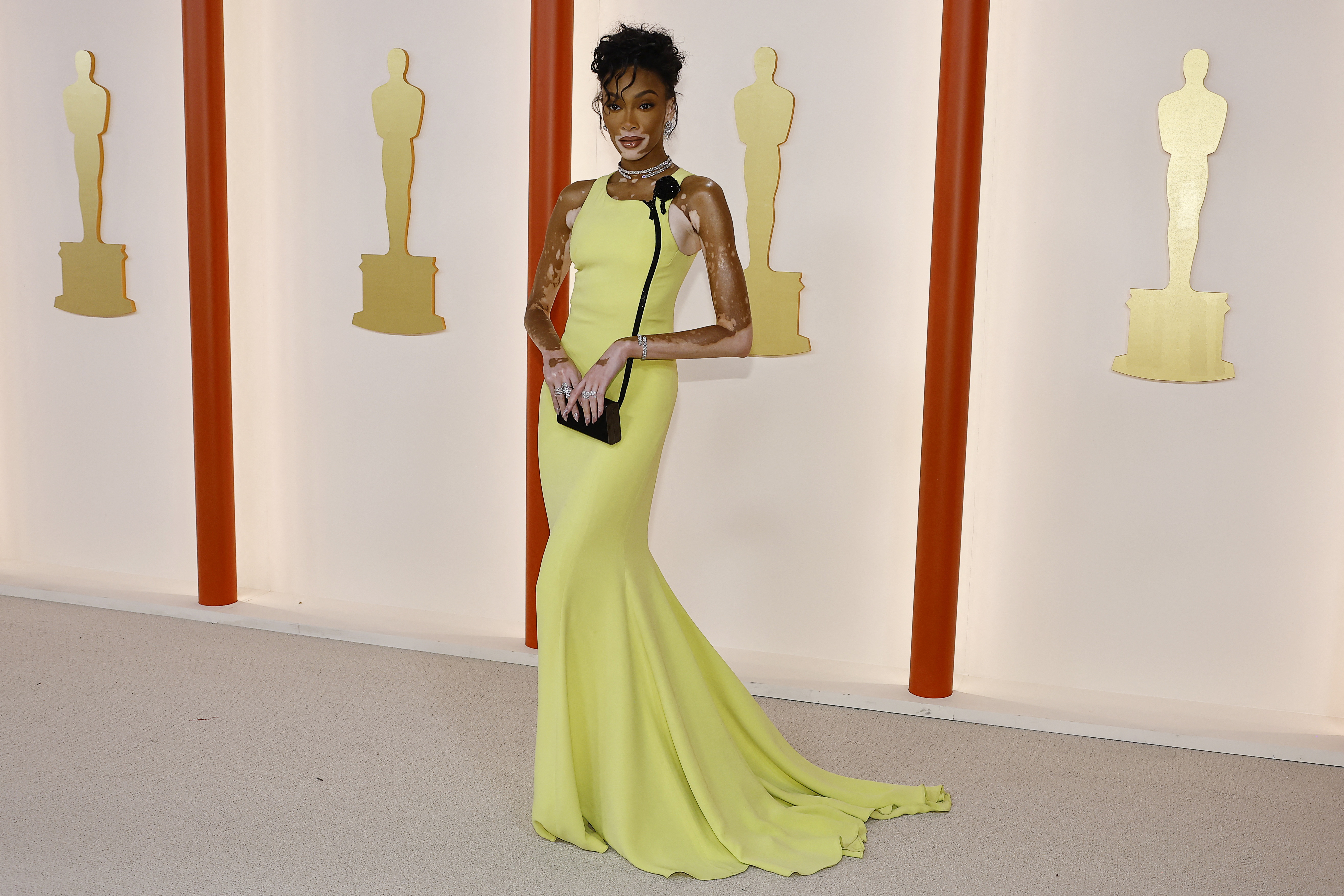 Elegancia y glamour en los Premios Óscar 2023: estos son los mejores 'looks'  de la alfombra roja