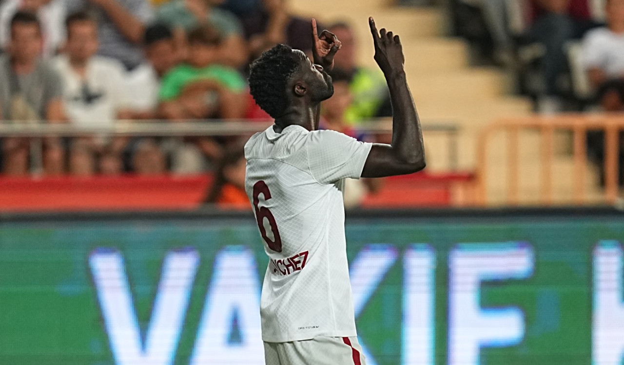 Davinson Sánchez anotó su primer gol en Galatasaray