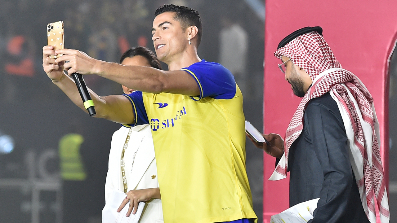 Cristiano Ronaldo es actualmente el jugador mejor pagado del mundo