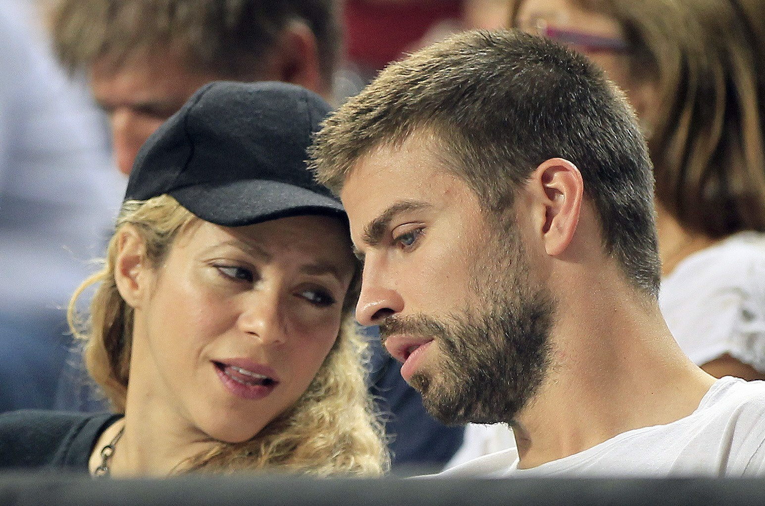 Clara Chía, afectada por cláusula impuesta por Shakira en su separación con  Piqué