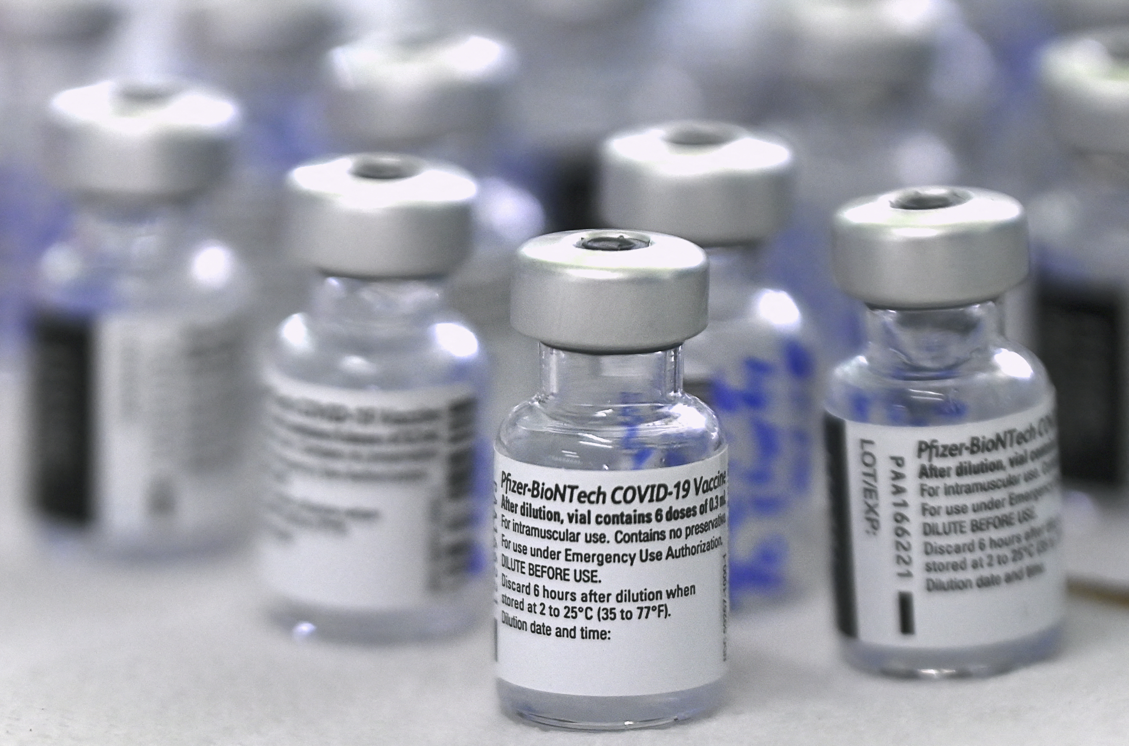 Refuerzo de Pfizer: disminución de la eficacia de la vacuna impulsa la  solicitud, dice exjefe de la FDA