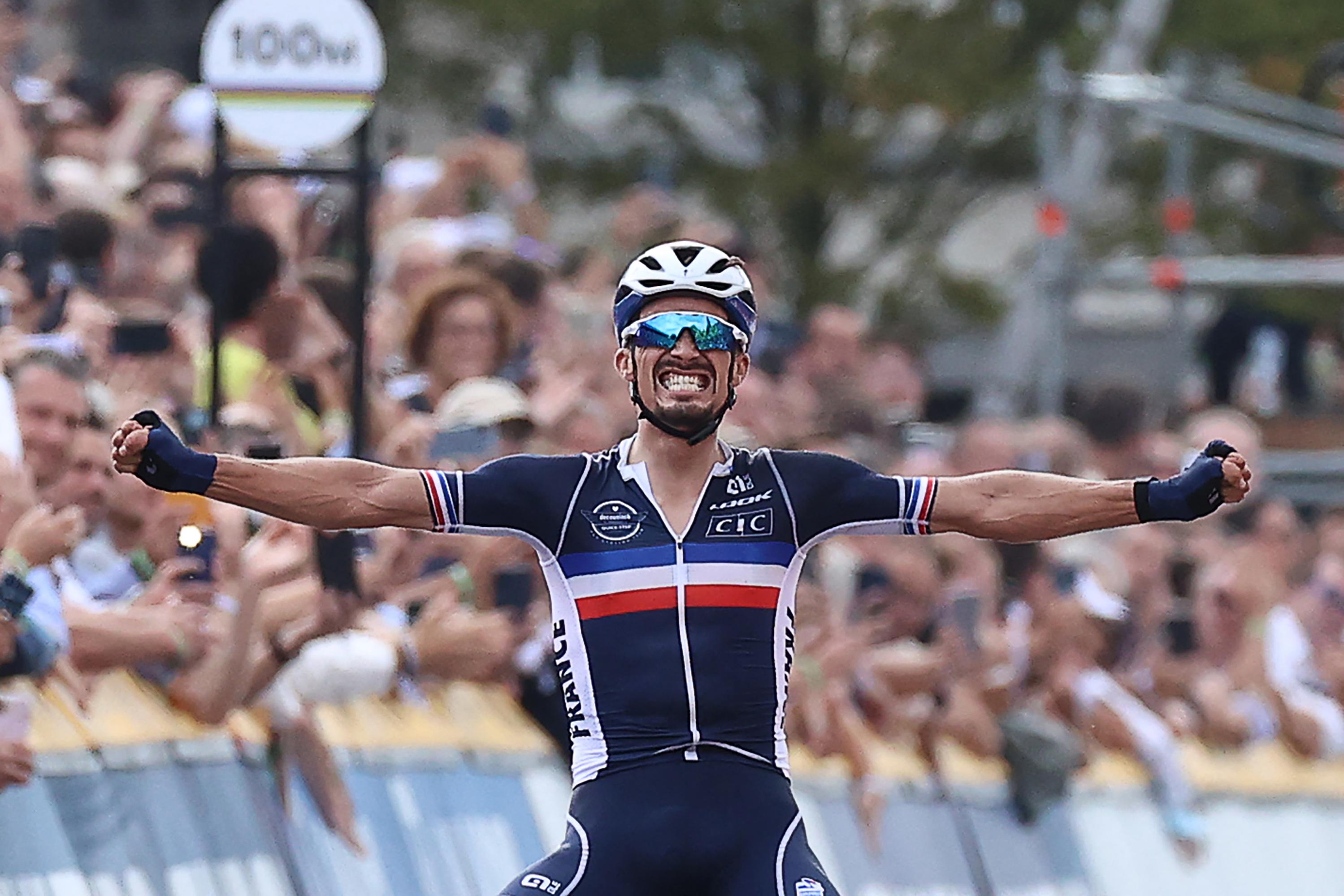 A Gazeta  Ciclismo - Francês Julian Alaphilippe é o campeão mundial de 2020