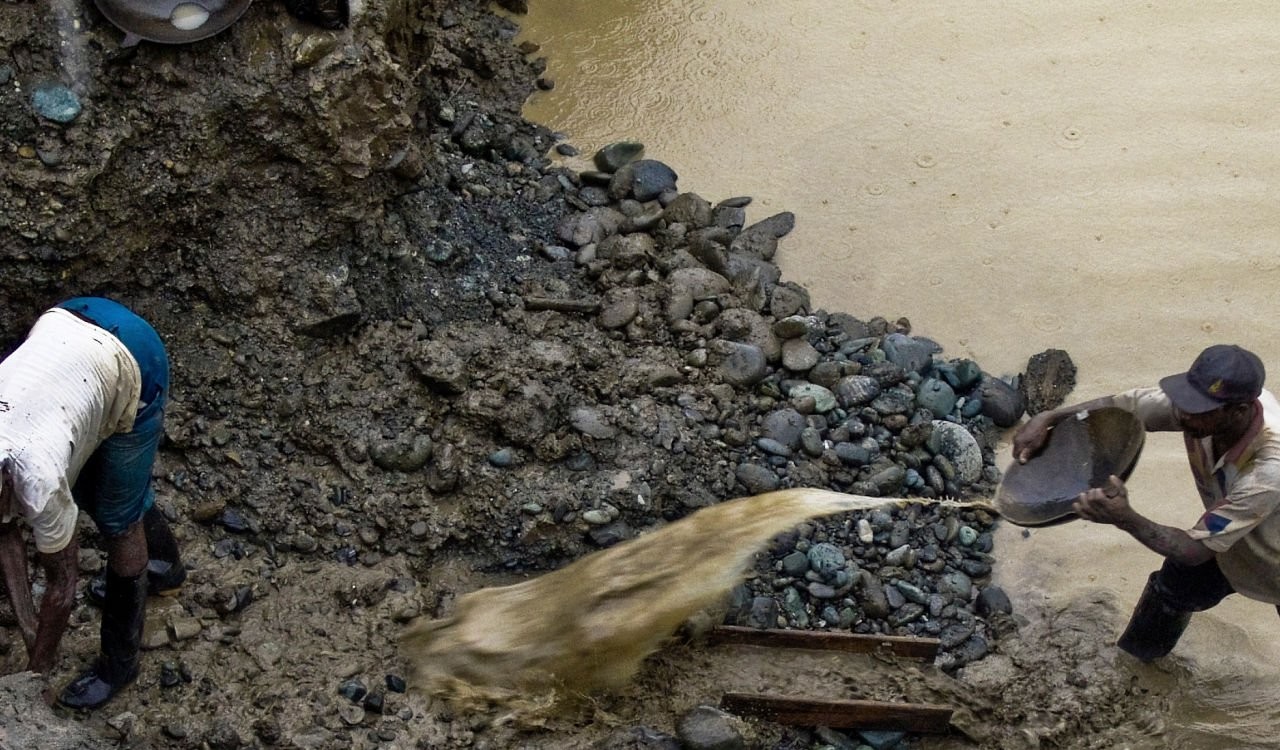 Los pequeños mineros mostraron su descontento ante la reforma que pretende hacer el gobierno del presidente Petro