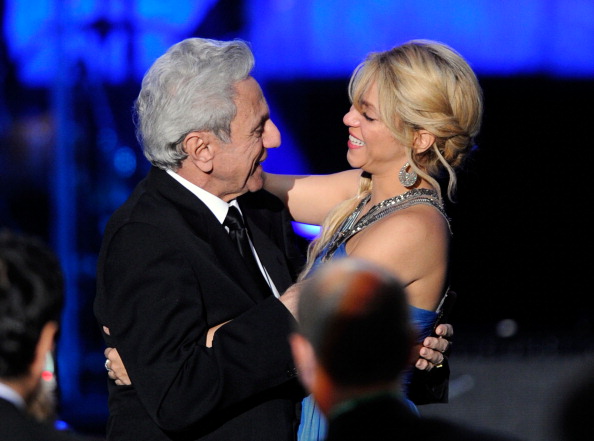 LAS VEGAS, NV - NOVEMBER 09: Singer William Mebarak Chadid (L) embraces his daughter, singer Shakira, after he performed during the 2011 Latin Recording Academy's Person of the Year honoring Shakira at Mandalay Bay Resort & Casino on November 9, 2011 in Las Vegas, Nevada. (Photo by Ethan Miller/Getty Images)