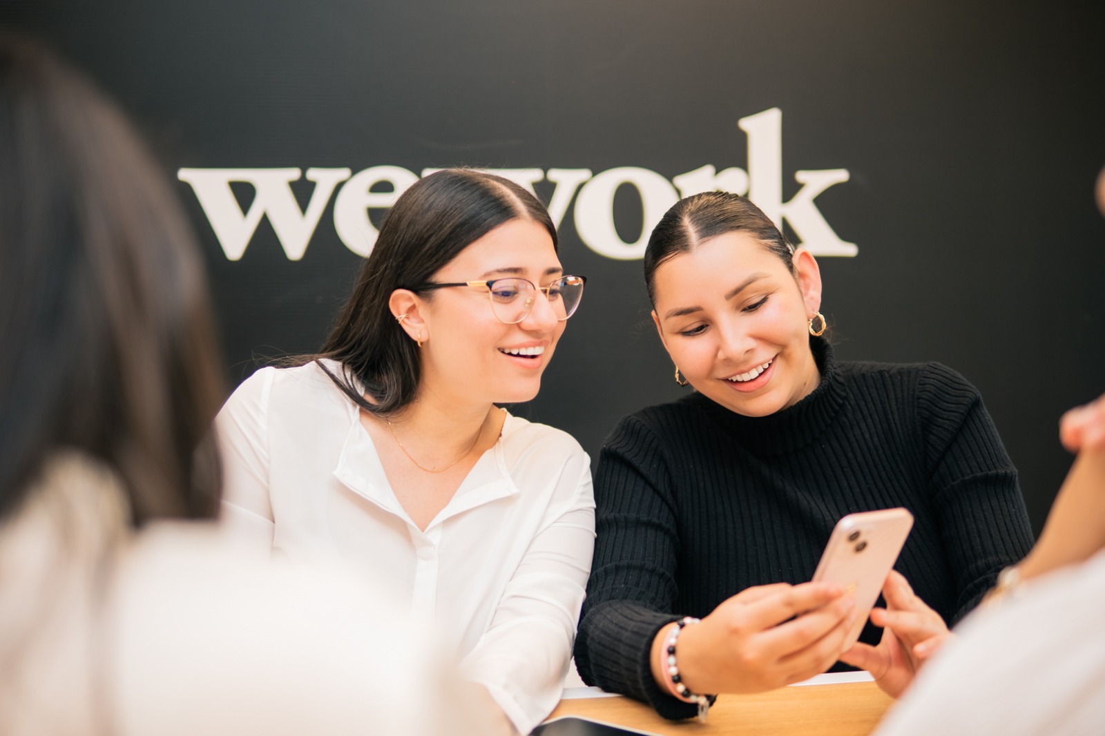El 60 por ciento de las mujeres que se encuentran en WeWork a nivel de Latinoamérica están en posiciones de liderazgo