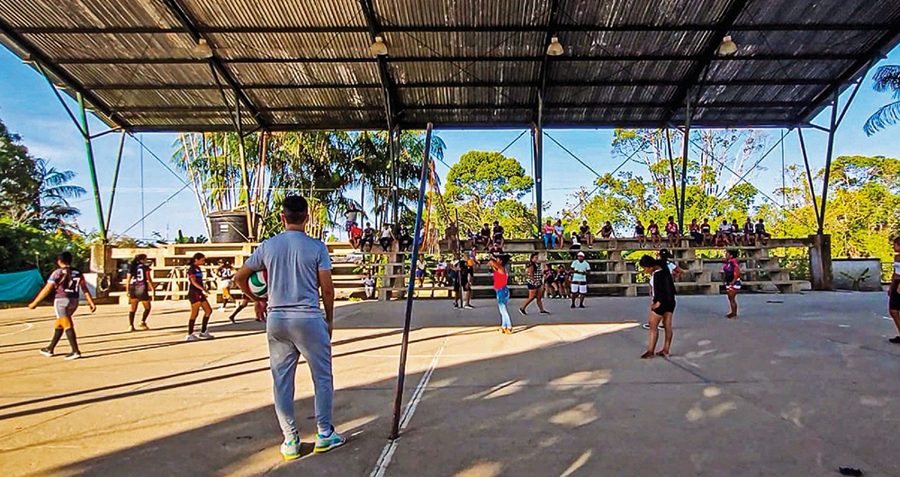    Los Juegos Intercolegiados empezaron el 3 de abril. Los niños del Guainía no pudieron llegar. 