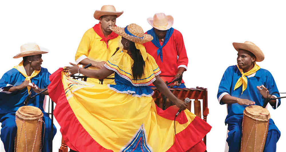 El Festival de Música del Pacífico Petronio Álvarez, creado en 1996, destaca la cultura afrodescendiente del país y en pocos años se ha convertido en uno de los más representativos de Colombia.