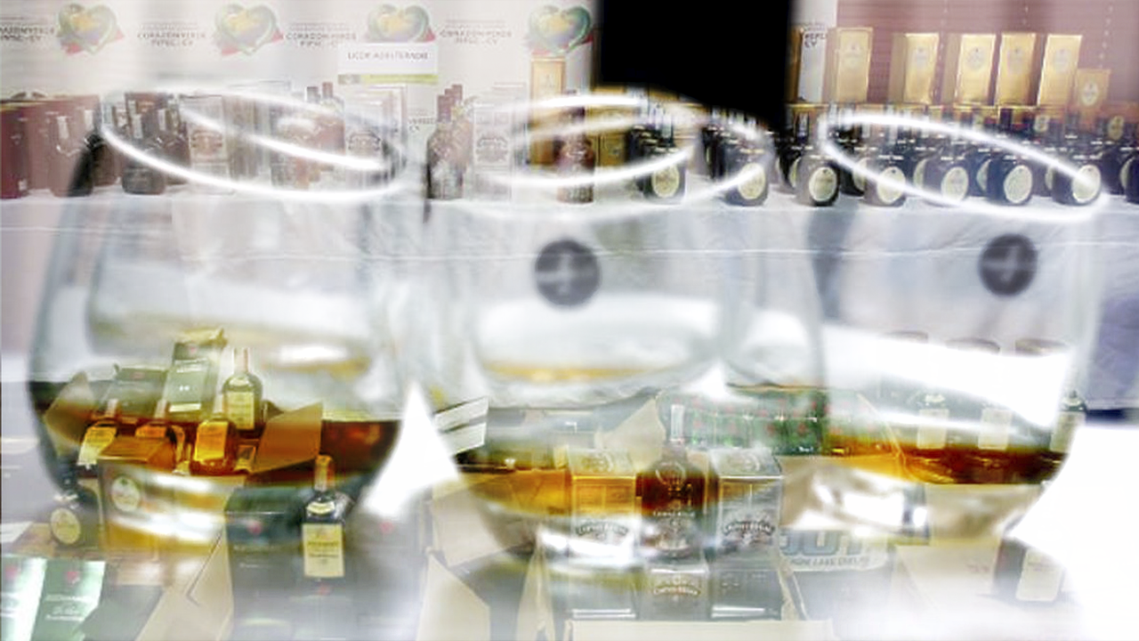 Licores de contrabando pueden estar adulterados. ¿Cómo reconocerlos?