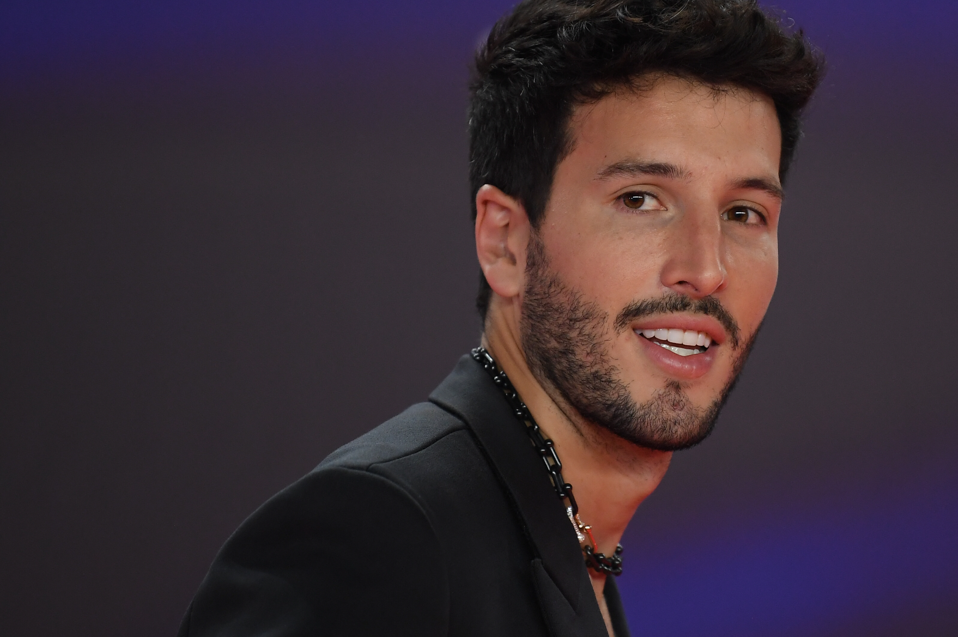 Sebastián Yatra, otro de los invitados colombianos a la gala de los Latin Grammy.