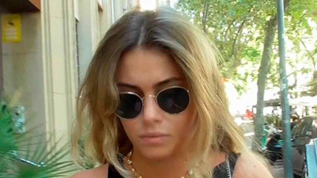 Clara Chía luce un nuevo look, al parecer, similar al de Shakira.