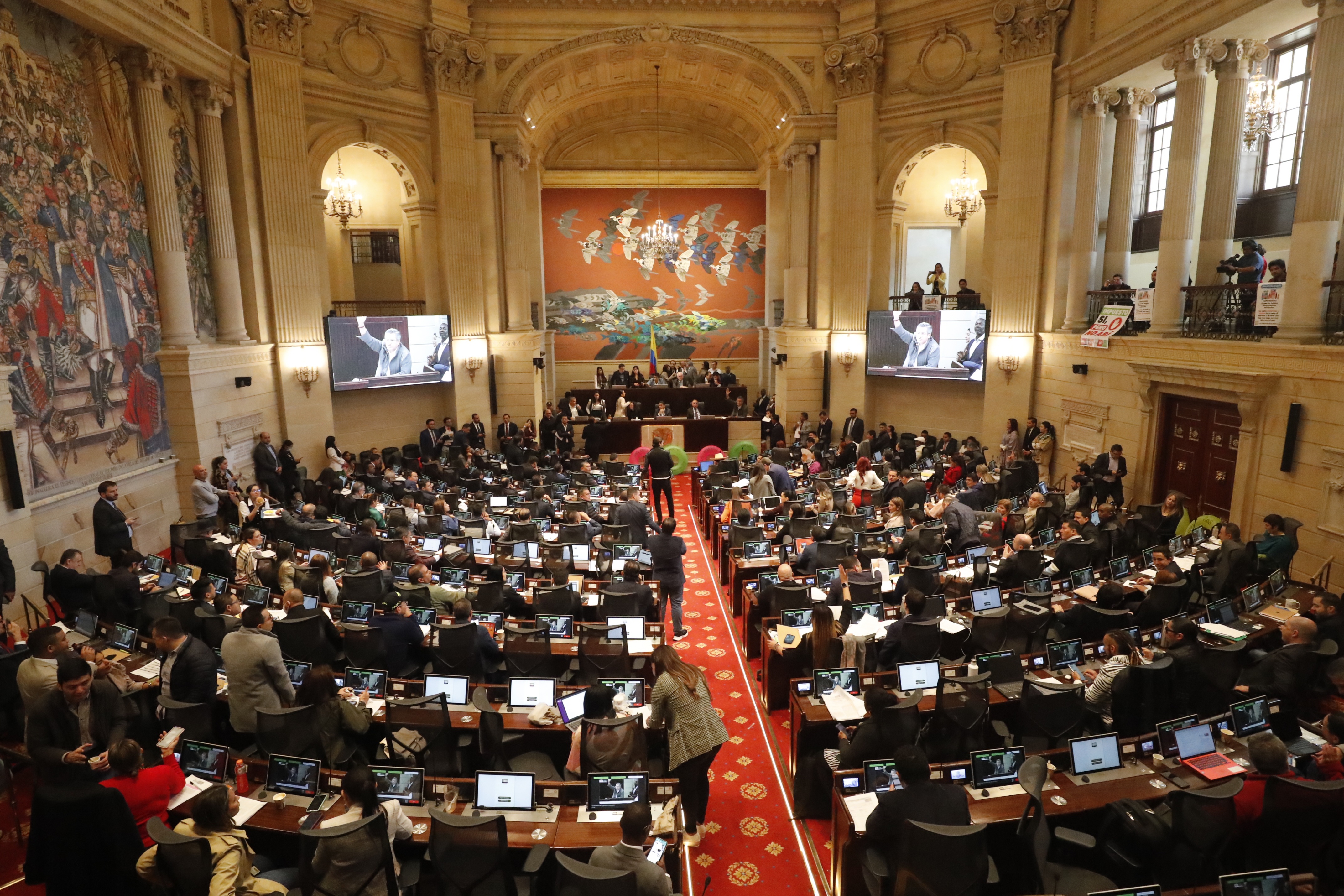 Ministro Jose Antonio Ocampo, Presidente de la Cámara de Representantes, David Racero, Viceministro de Hacienda Gonzalo Hernández