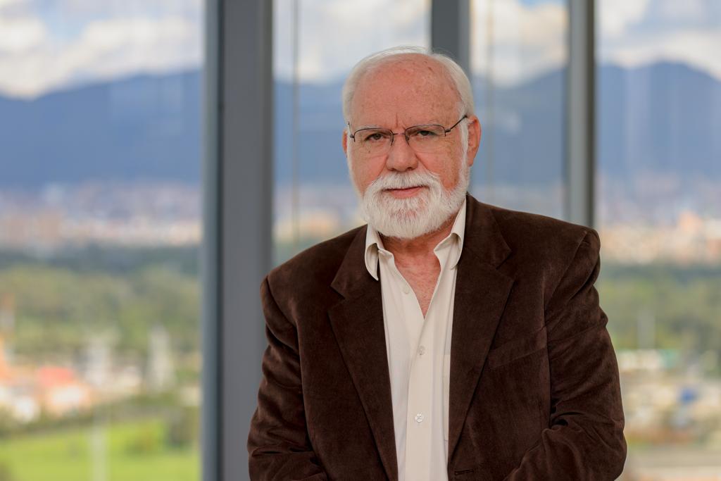 Director general de la Adres, Félix León Martínez.