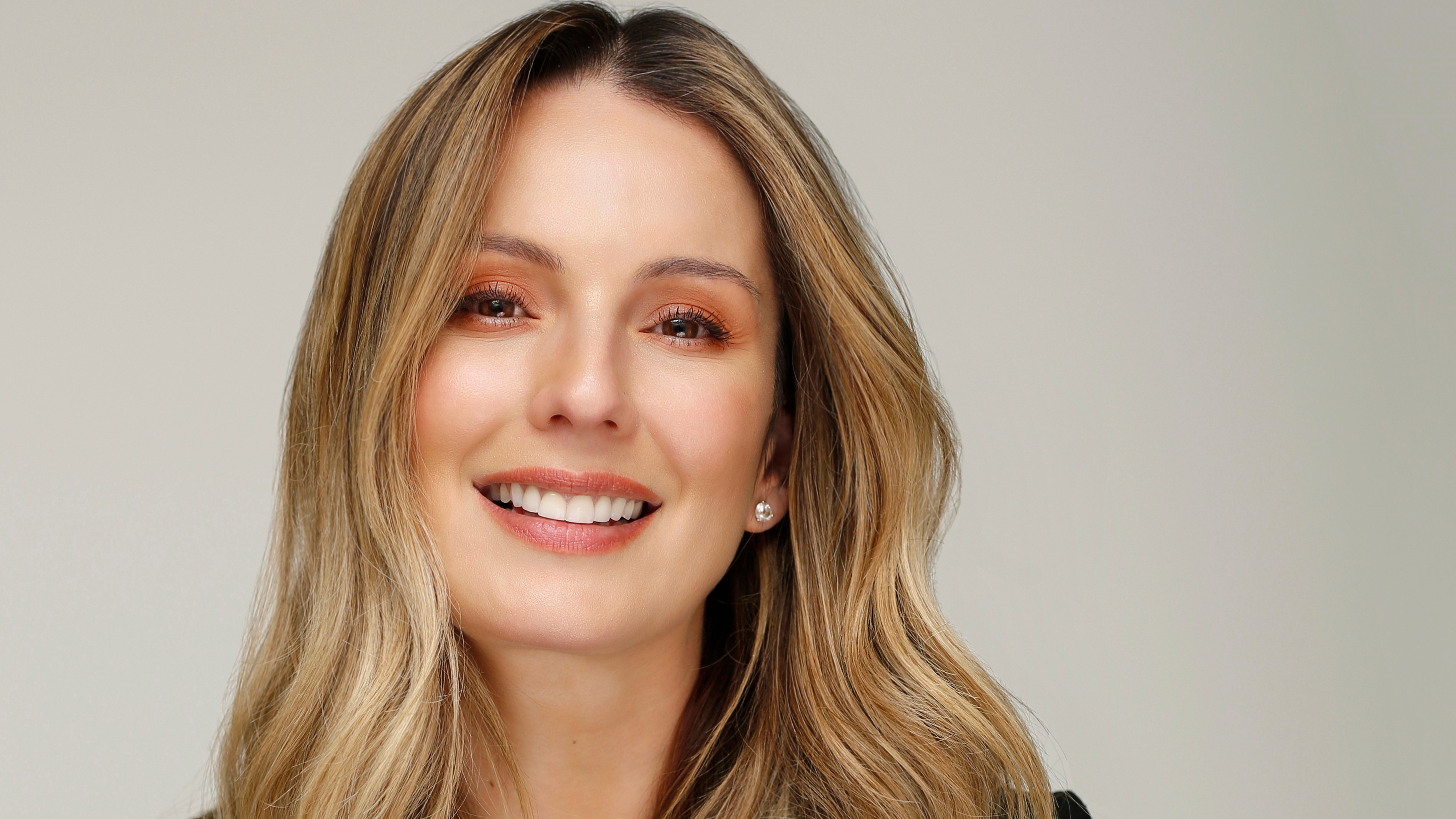 pódcast Semana Máximo Desempeño Claudia Bahamón  modelo, arquitecta y presentadora colombiana on Pablo JacobsenBogota nov  1  del 2019Foto Guillermo Torres Reina / Semana