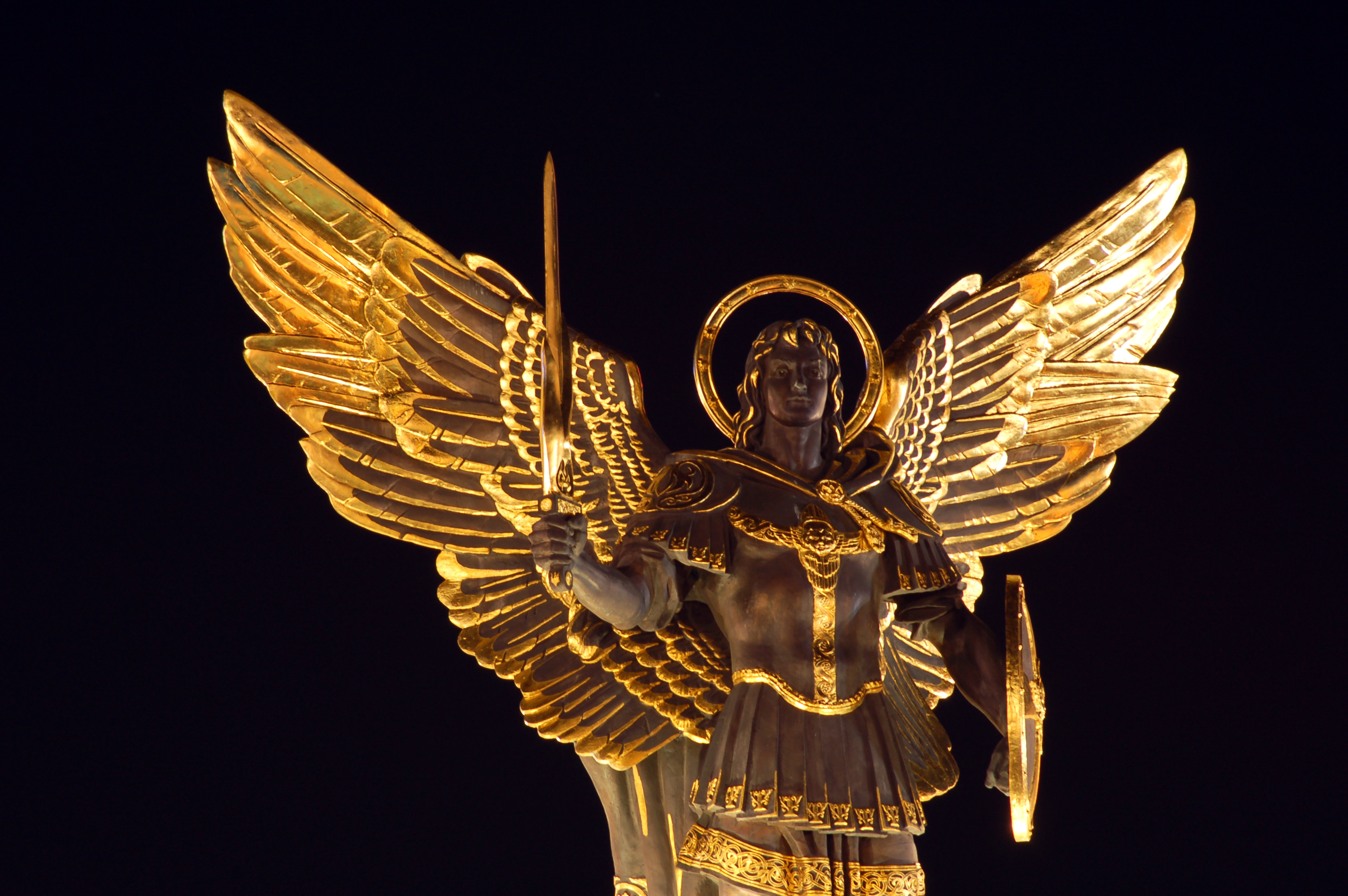 La devoción a San Miguel Arcángel: un escudo espiritual contra las fuerzas  del mal - INFORMATIVO DEL GUAICO