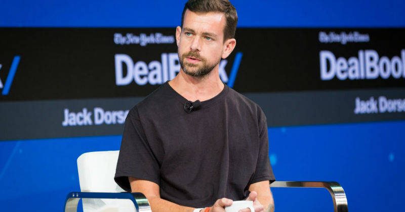 #10. Jack Dorsey: como muchos otros CEOs ocupados, el mal hábito de Jack Dorsey es la falta de sueño. Hay reportes que indican que este director de dos compañías públicas (Twitter y Square) trabaja 18 horas diarias, dedicándole menos de 6 horas al sueño. Michael Cohen - Getty Images North America - Getty Images.