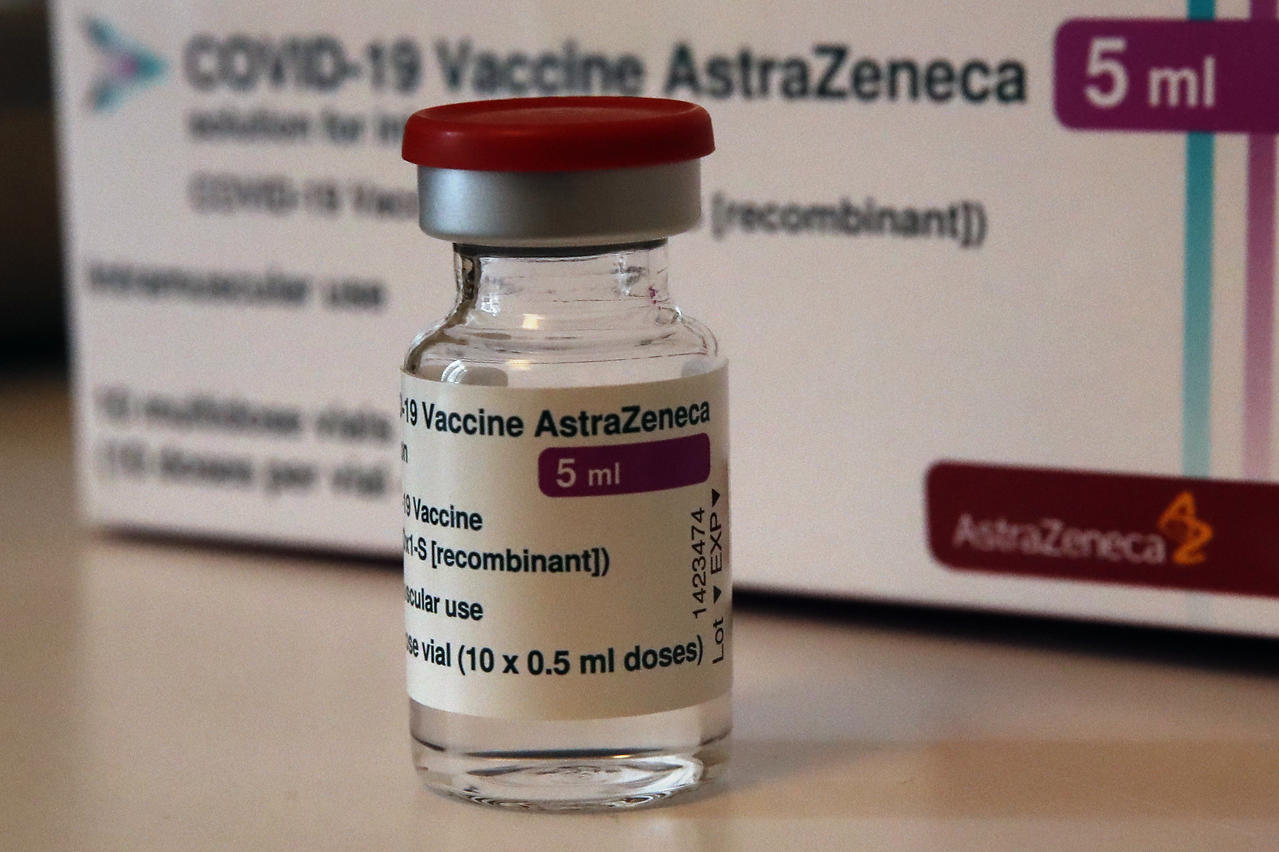 Unión Europea advirtió que es probable que no renueve contratos de vacuna  AstraZeneca
