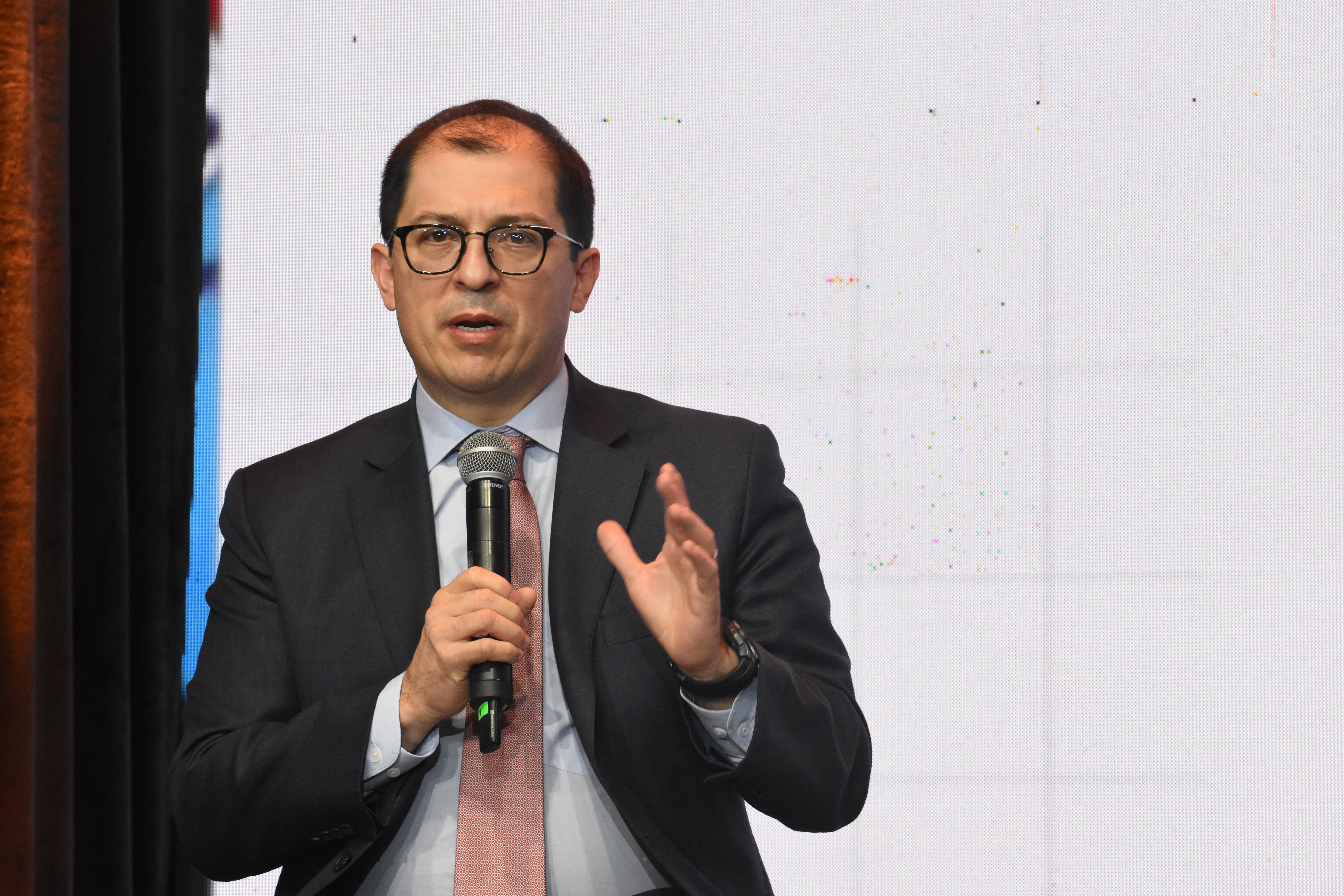 Diego Molano, ministro de Defensa  Francisco Barbosa, fiscal general de la Nación  María Victoria Llorente, directora de la Fundación Ideas para la Paz