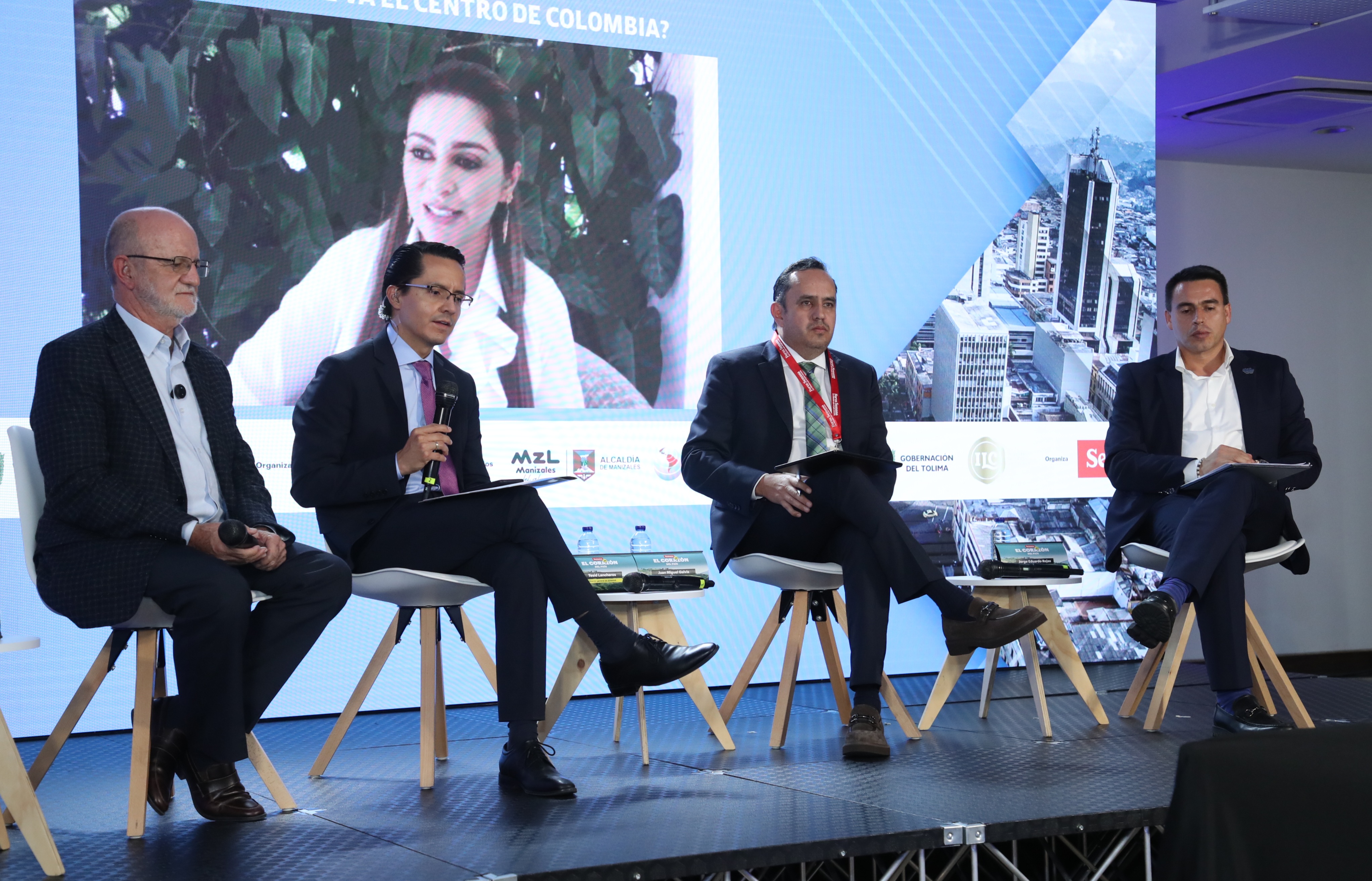 EL DEBATE | ¿Hacia dónde va el centro de Colombia?
Yesid Lancheros 
Director de Semana