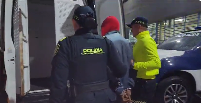 La investigación revela que el incendio que consumió la vivienda y cobró vidas fue provocado deliberadamente por el capturado.