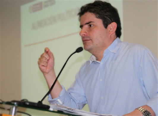 Ministro de Vivienda, Luis Felipe Henao.