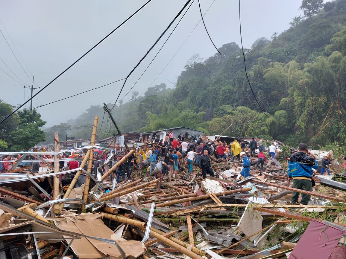 Impactantes imágenes que deja el gigantesco derrumbe en Pereira