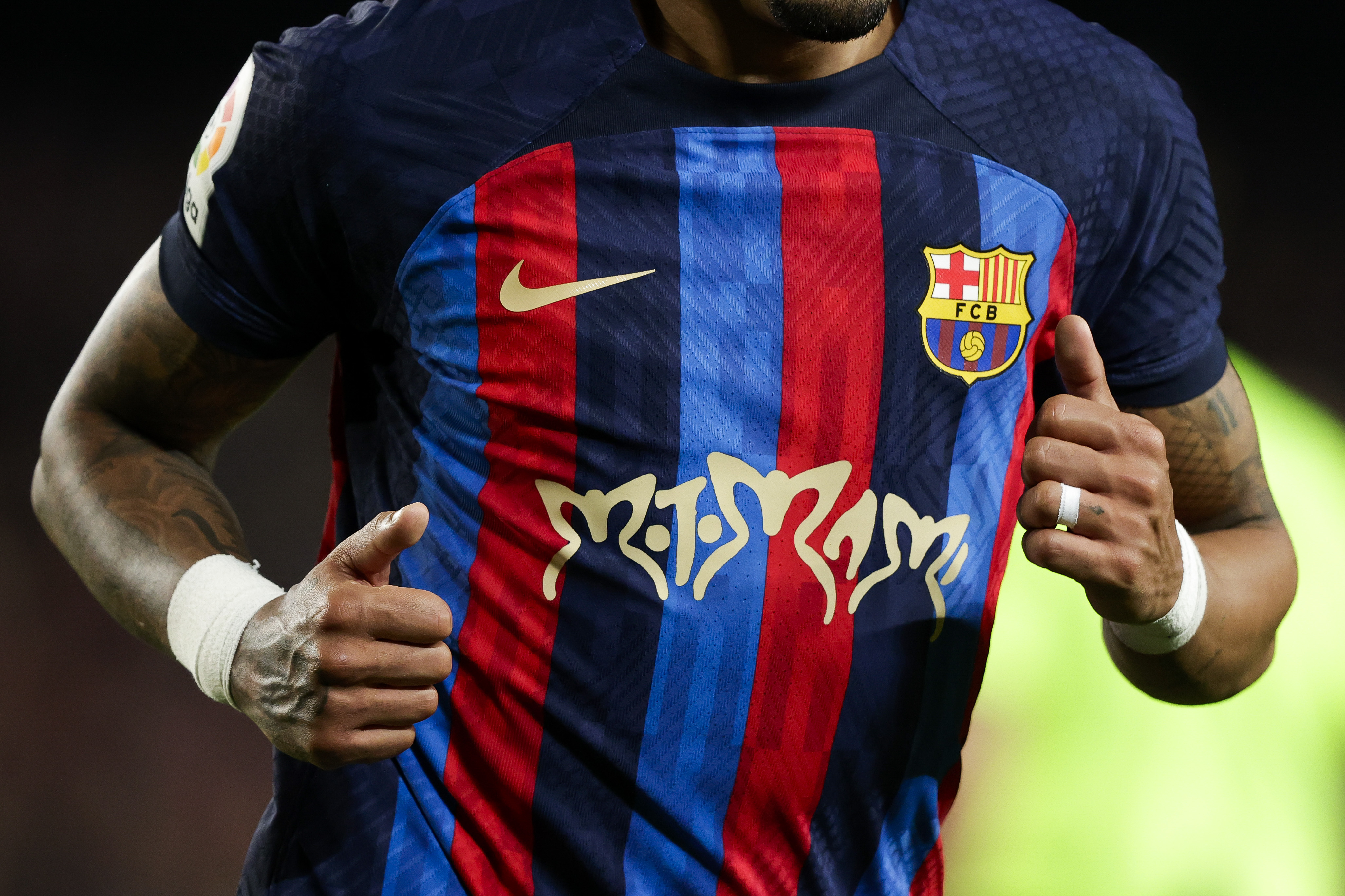 El Barça pone a la venta la camiseta de los Rolling Stones que usará ante  el Real Madrid