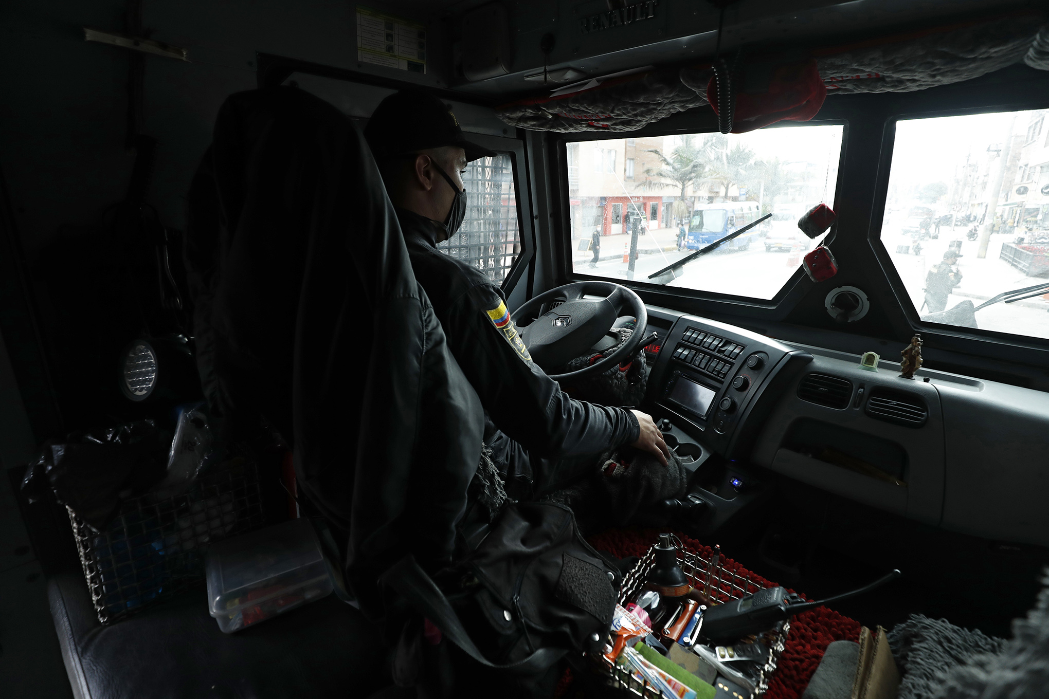 Comando de Policia ESMAD Policia Nacional en BogotaMayo 26 del 2021Foto Guillermo Torres Reina / Semana