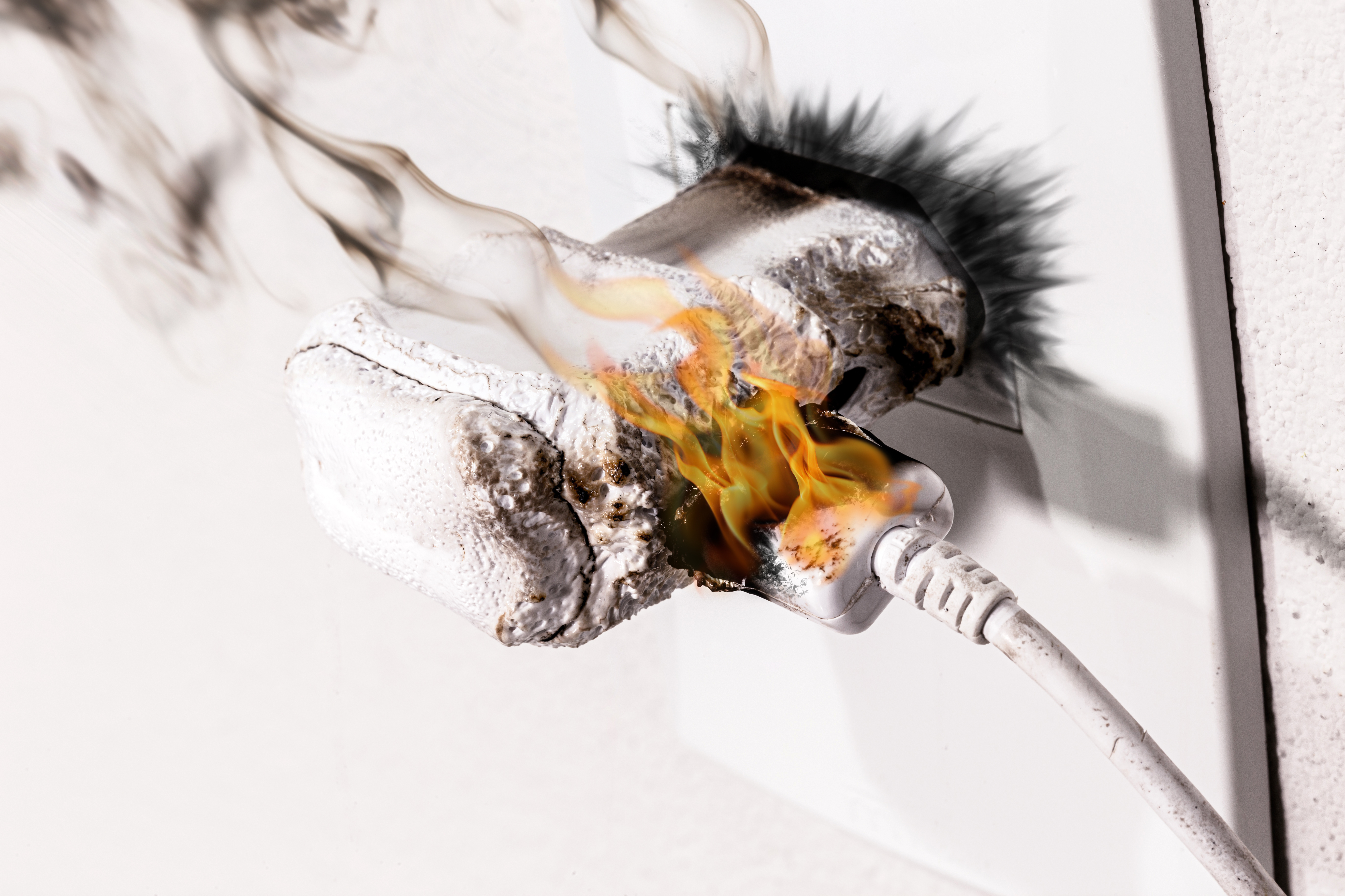 El sobrecalentamiento del celular representa un peligro para la seguridad de los usuarios.