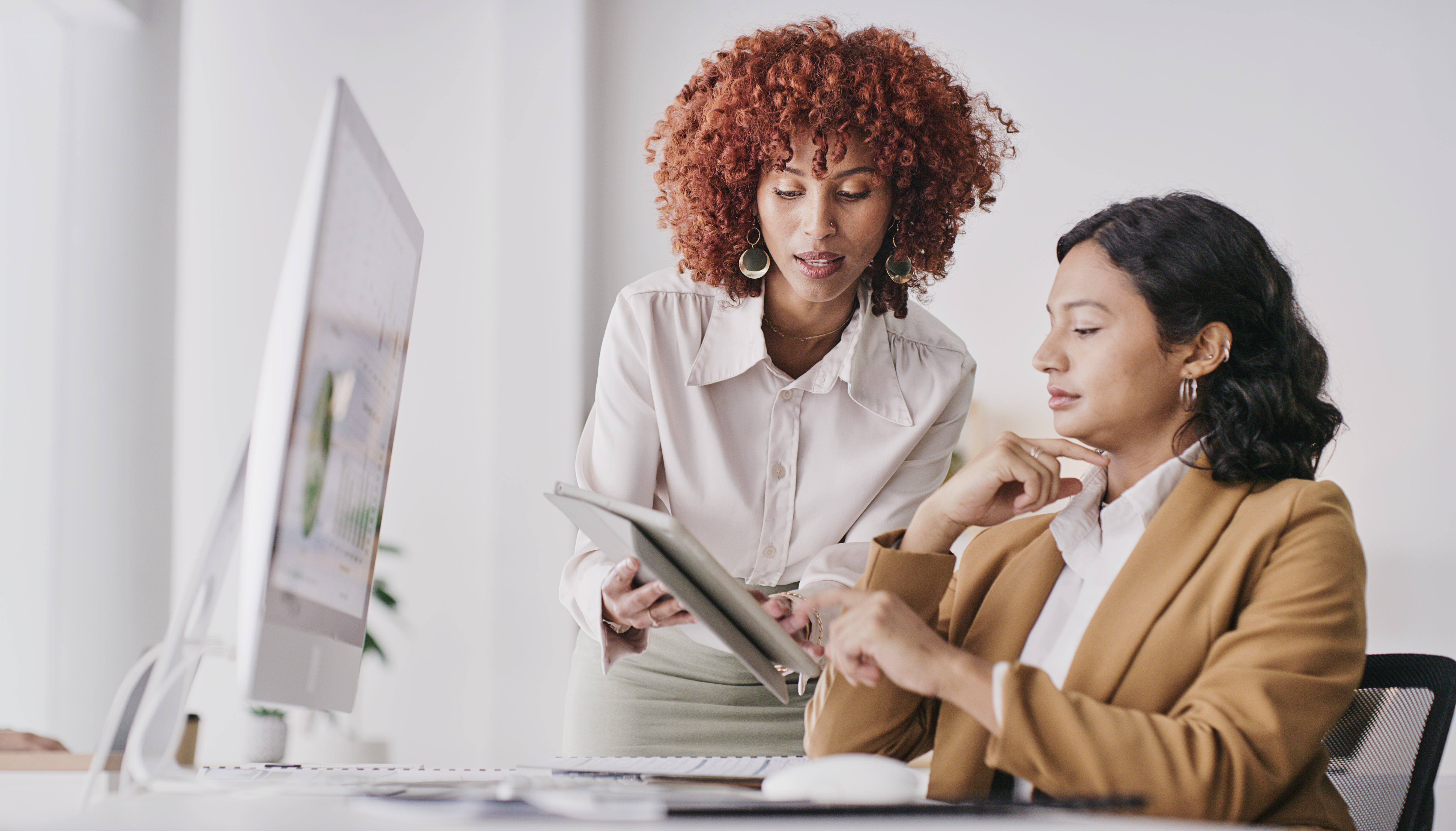 Hay ofertas de trabajo en la que para ser secretaria no se necesita de un título profesional.