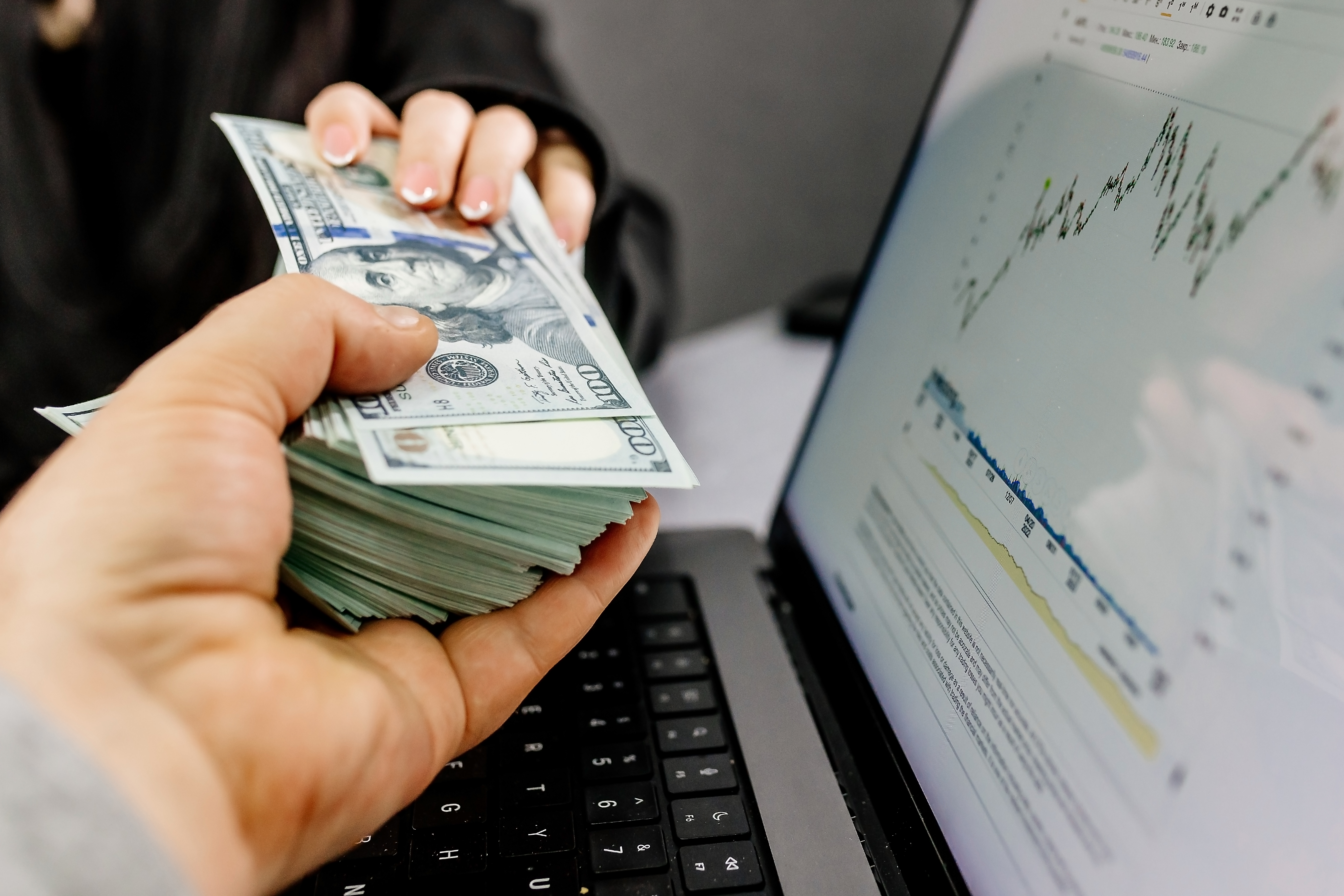 Conseguir dinero en poco tiempo es el objetivo de michas personas.