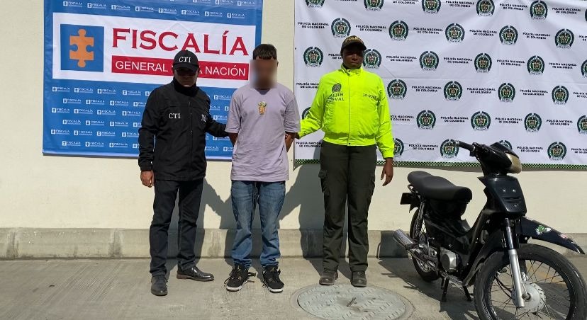 El hombre es acusado de matar a su vecina en un acto de intolerancia.