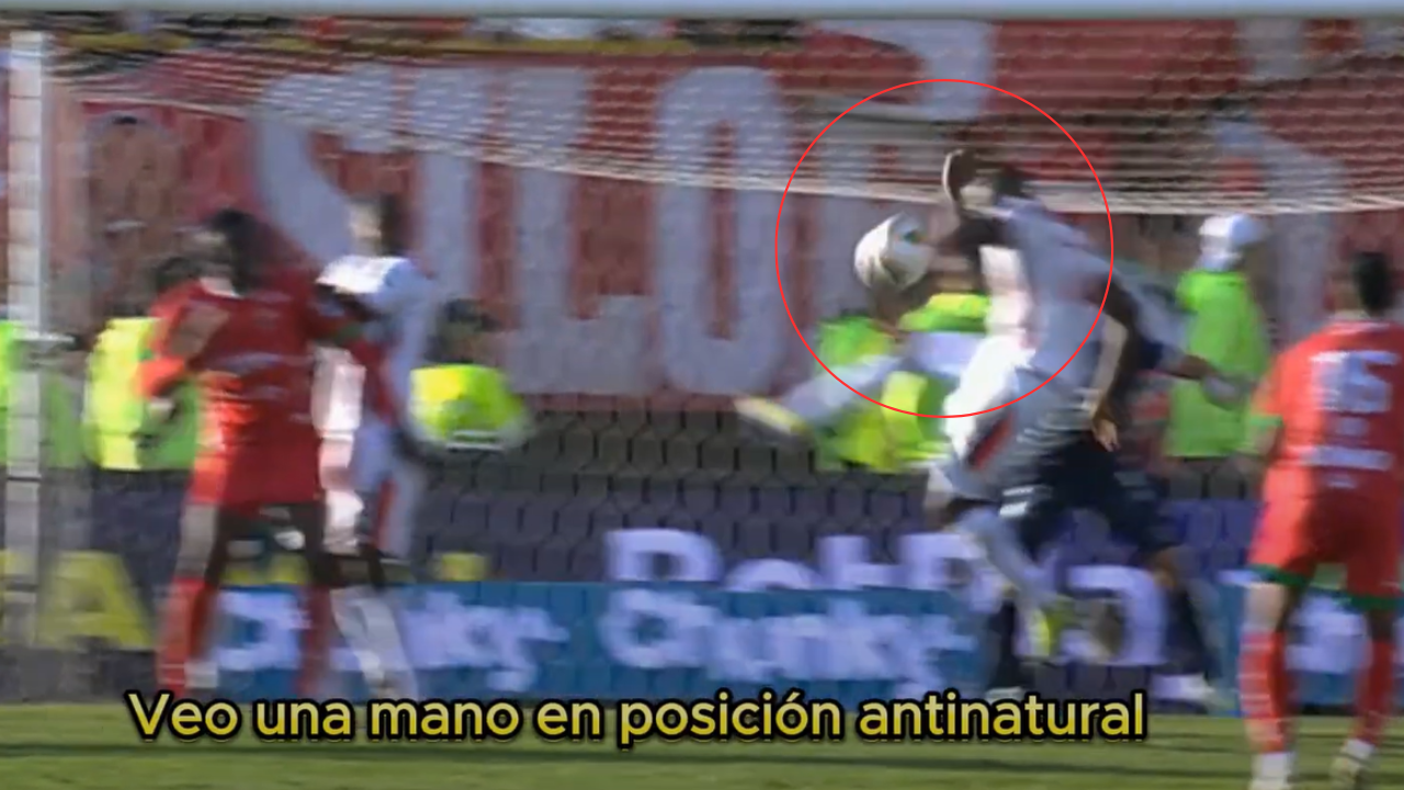 VAR decidió que no era penal en contra de América de Cali