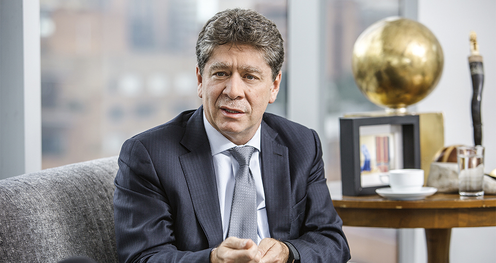 bruce mac master Presidente de la Andi