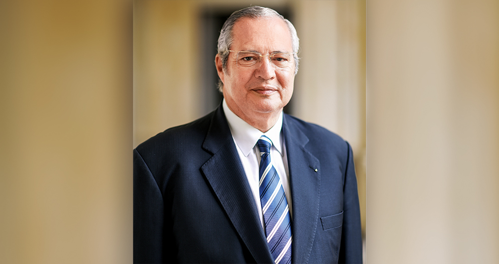 IVÁN NAME Presidente del Senado