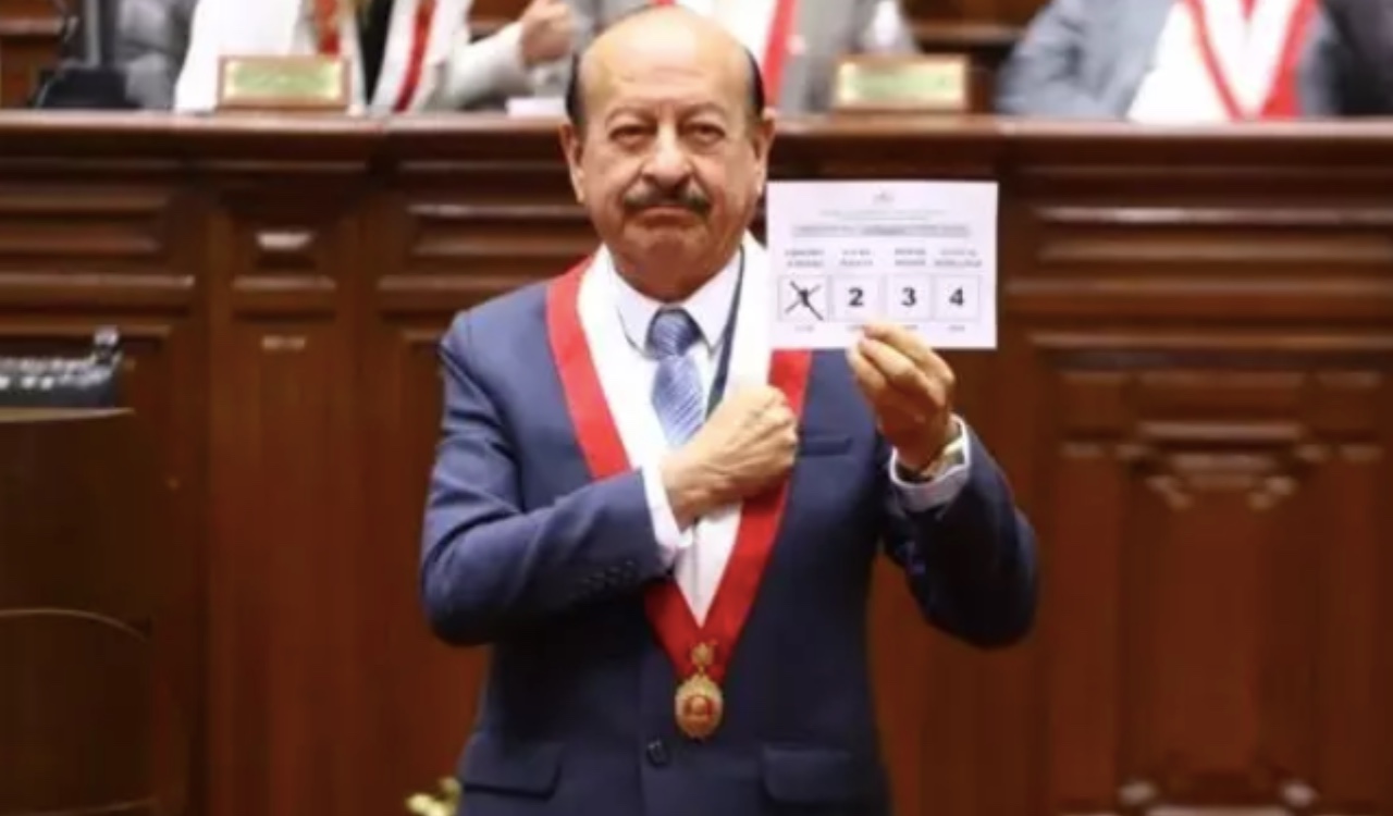 Wilmer Elera seguía participando en la Comisión de Ética del Congreso de Perú