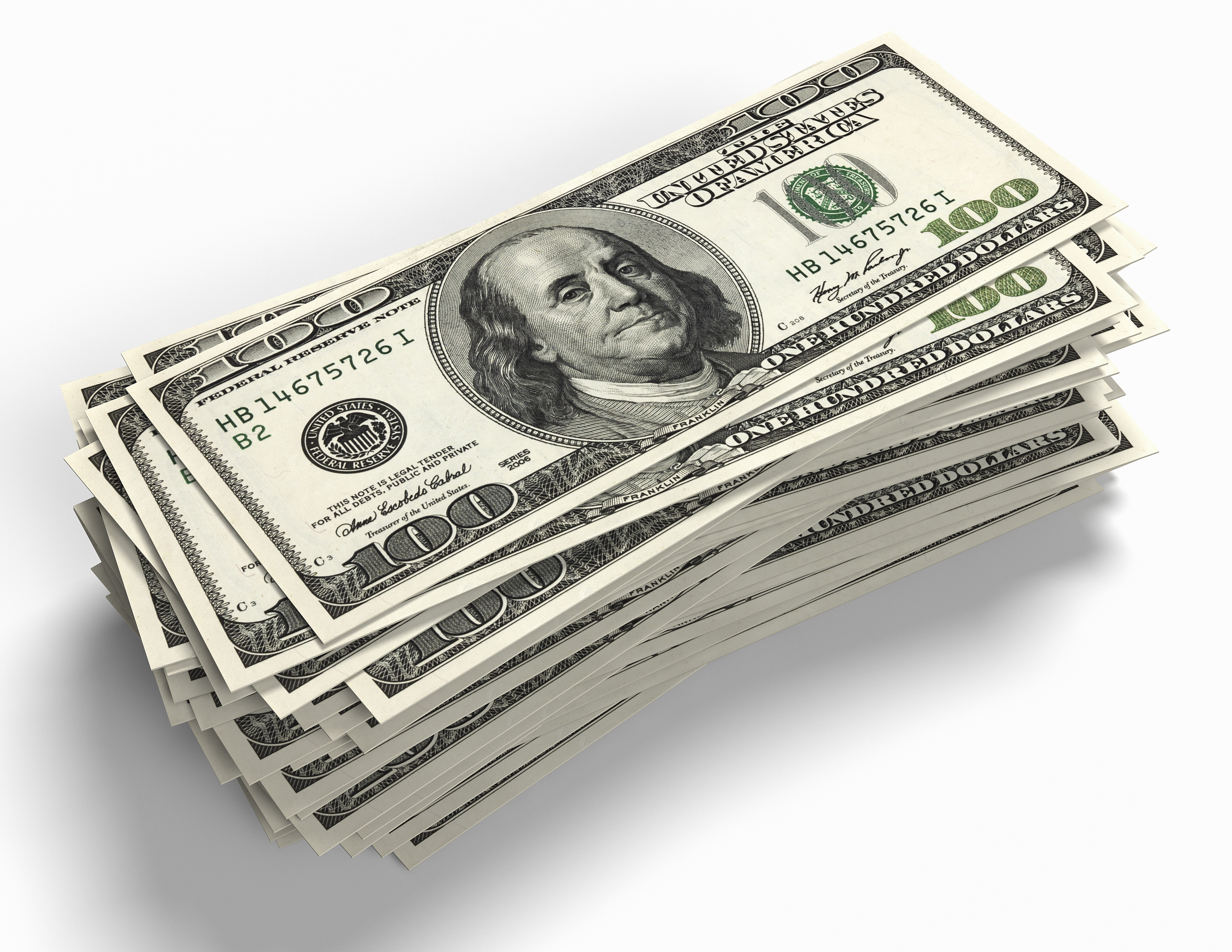 Pila de 100 billetes de dólar en papel moneda