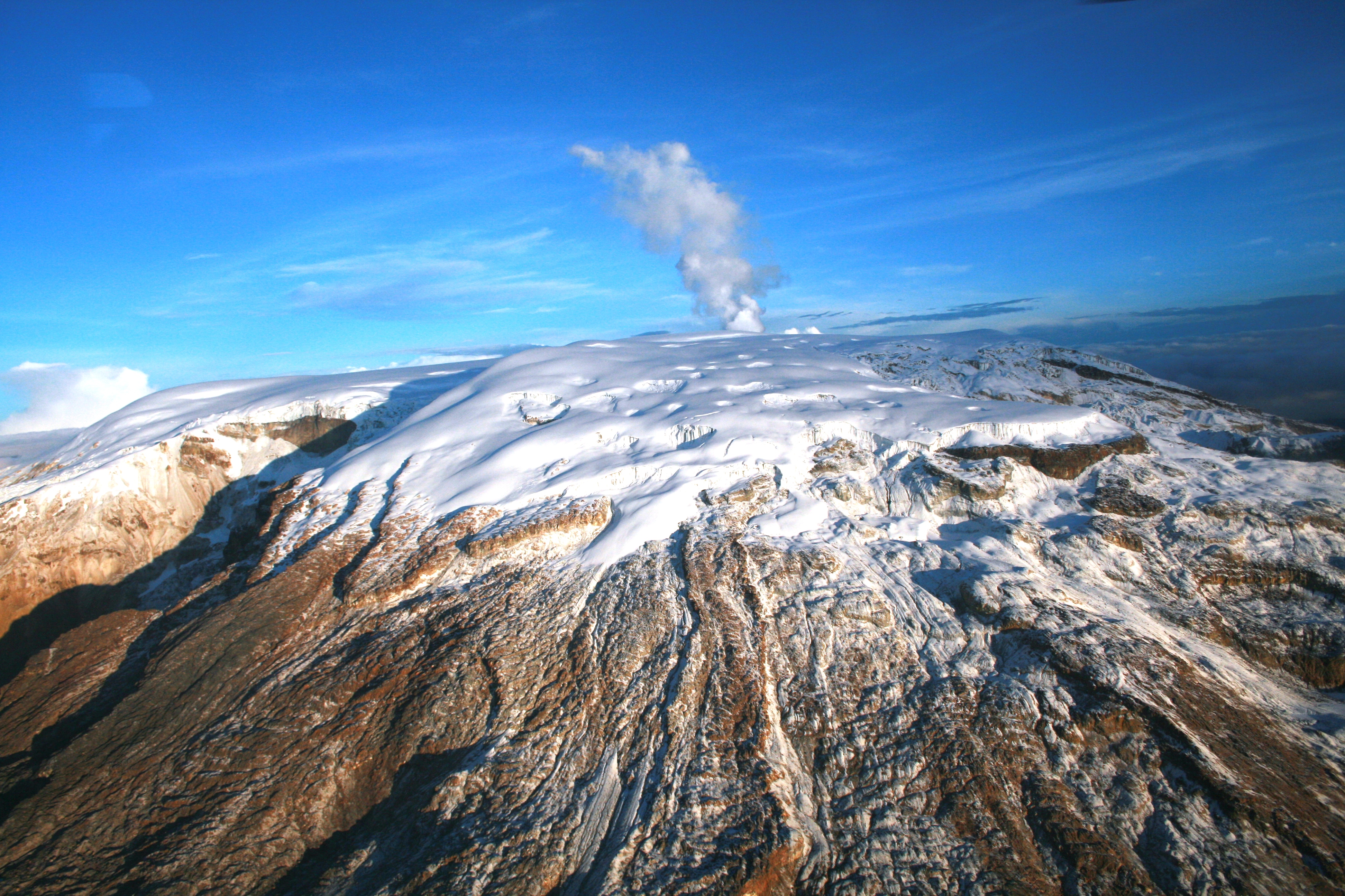 VOLCAN NEVADO DEL RUIZ
FOTO: SERVICIO GEOLOGICO COLOMBIANO